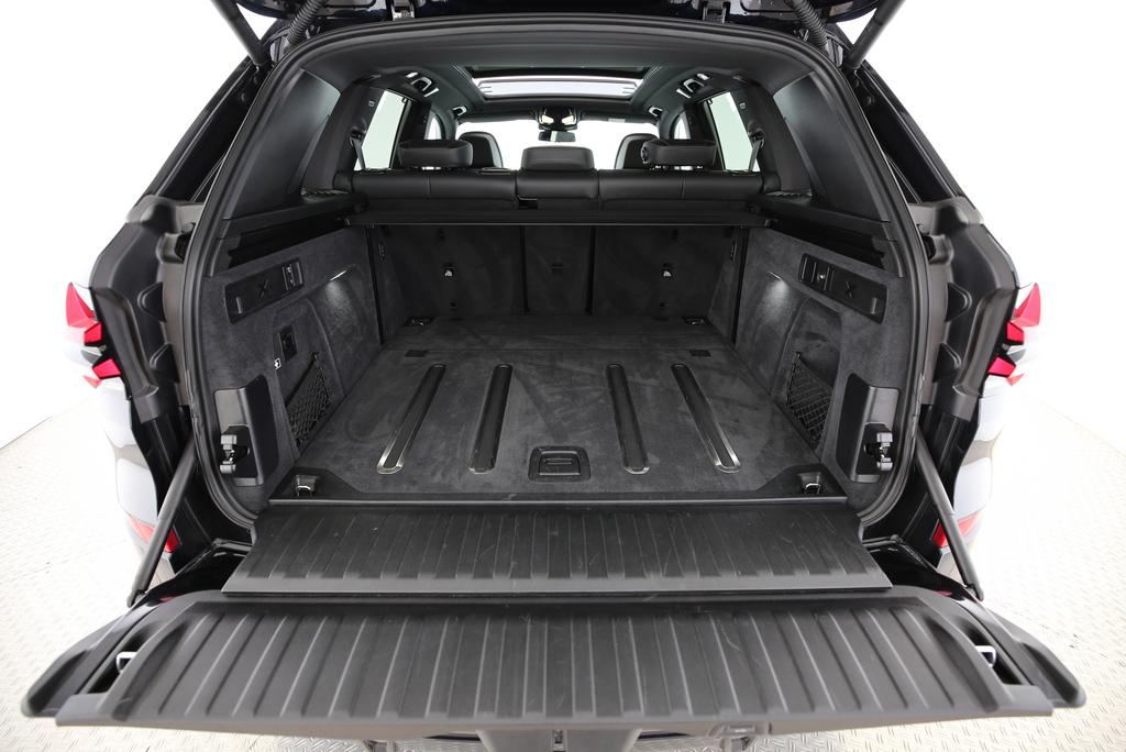 BMW X5 30d xDrive SAG-image-16