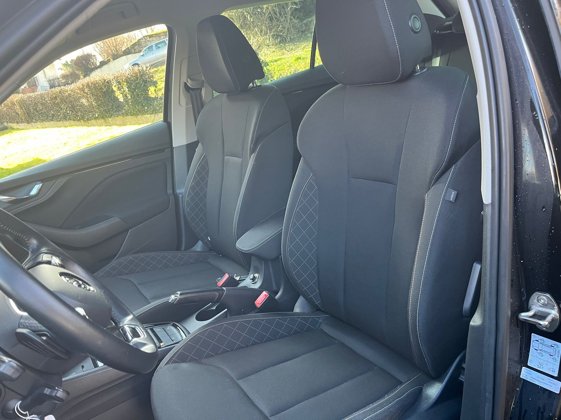 SKODA Kamiq 1.5 TSI Fresh DSG-image-6