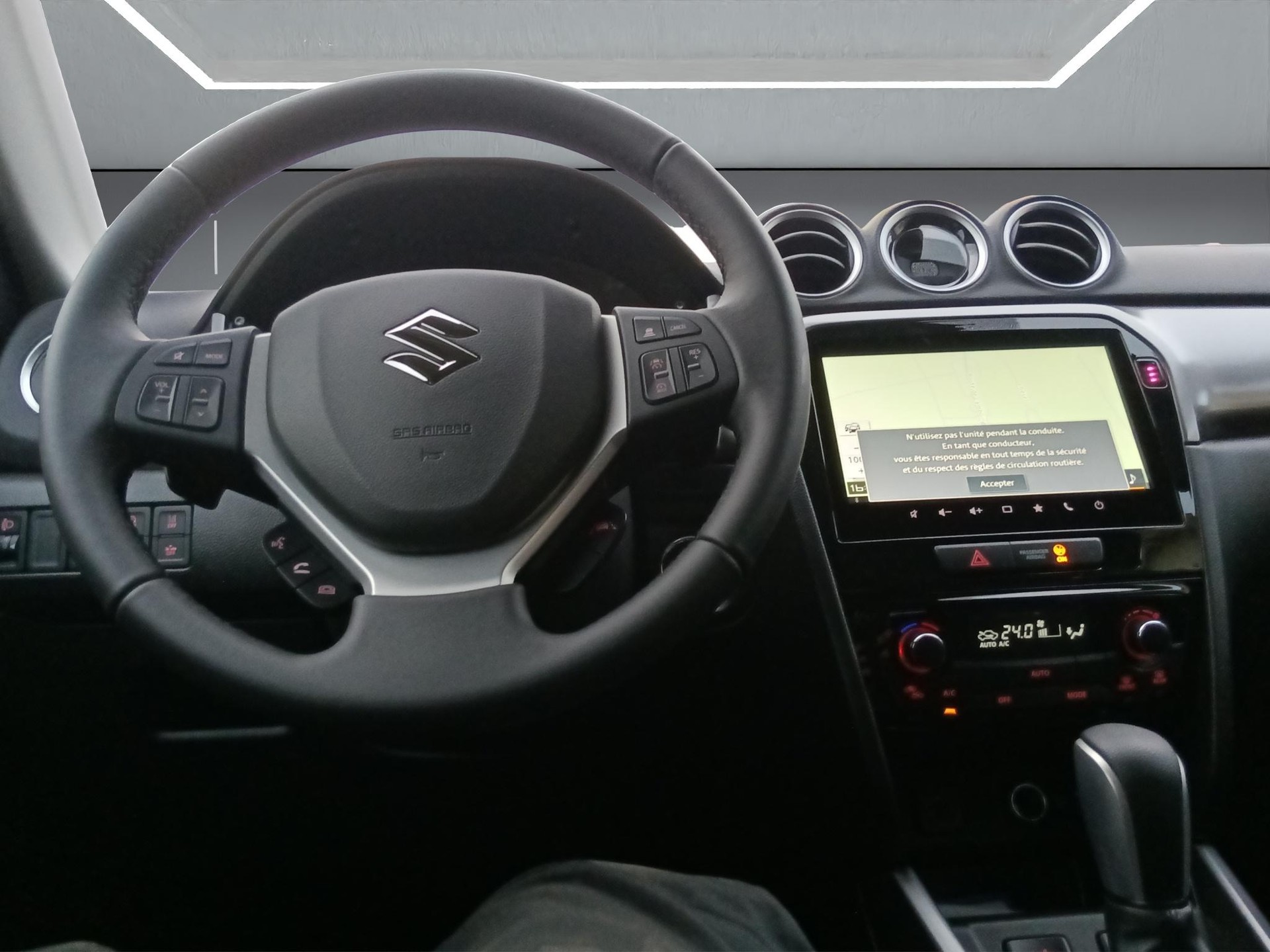 SUZUKI Vitara 1.4 T Compact+ Hybrid 4x4-image-10