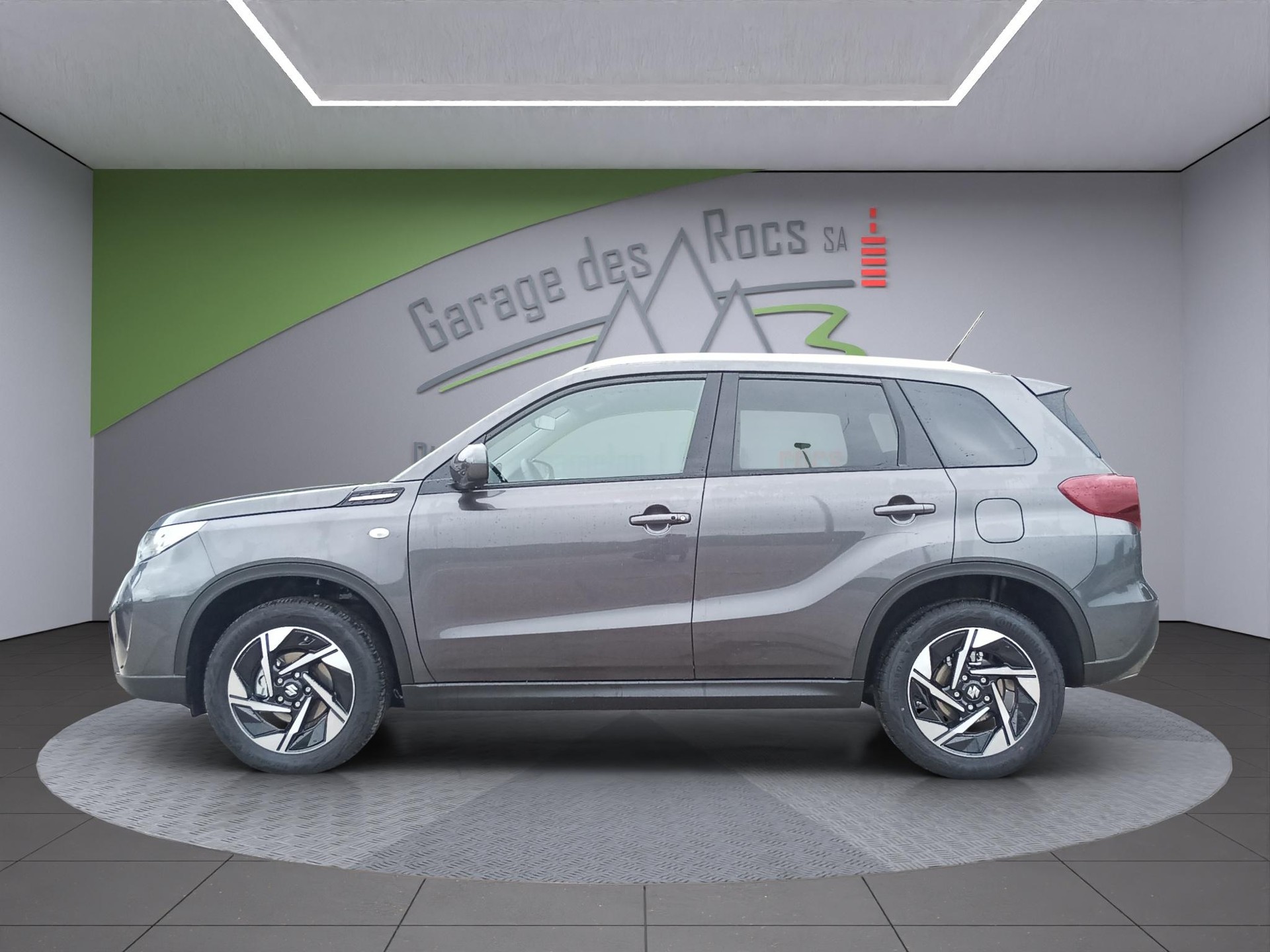 SUZUKI Vitara 1.4 T Compact+ Hybrid 4x4-image-3