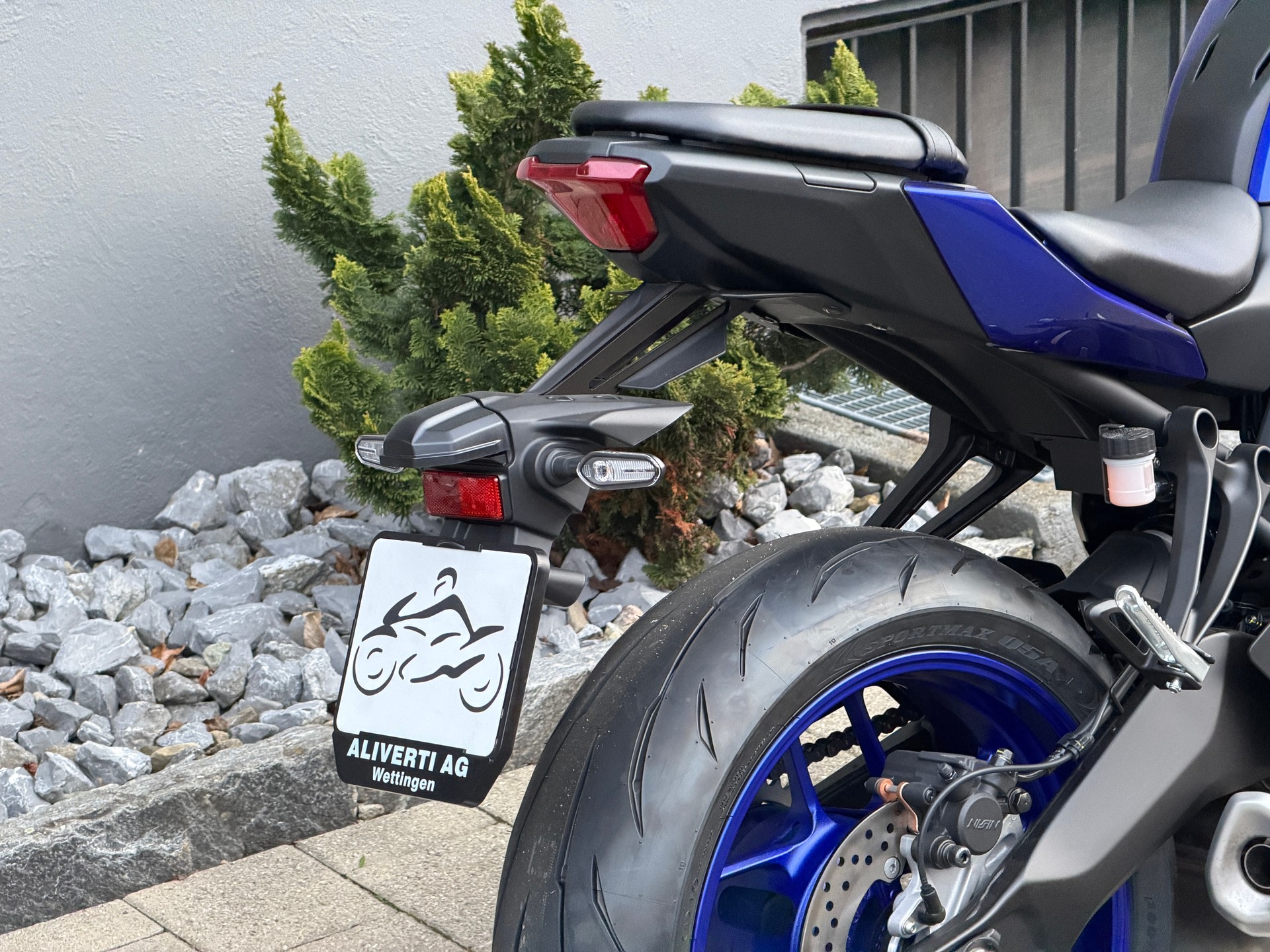 YAMAHA MT-07-image-9