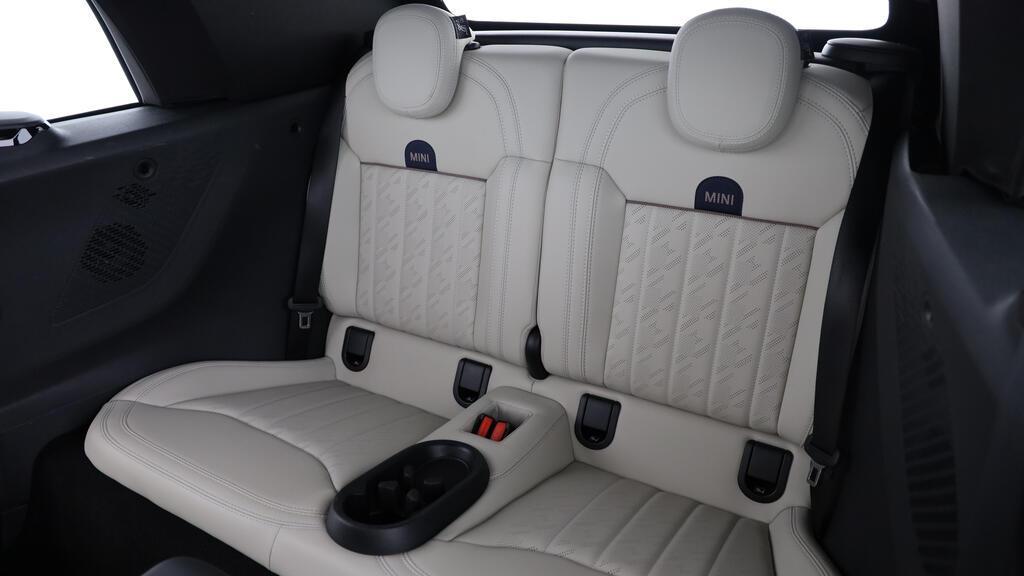 MINI Cooper Cabrio S-image-19