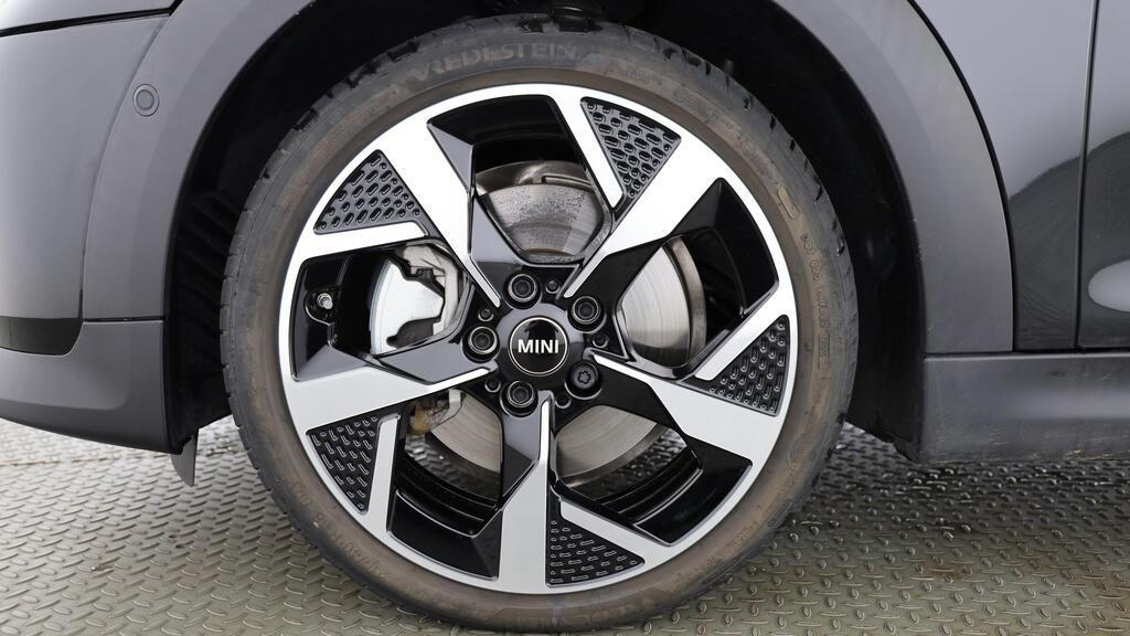 MINI Cooper Cabrio S-image-7