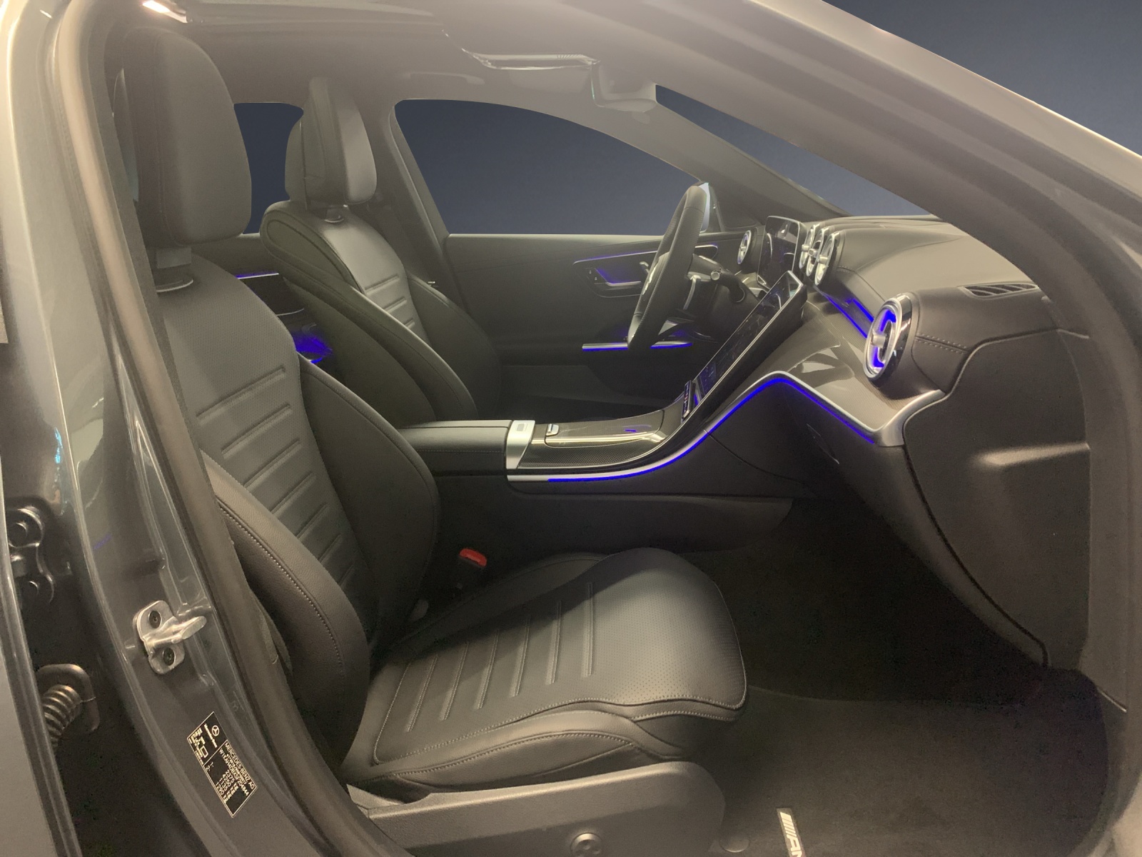 MERCEDES-BENZ C 200 4MATIC-image-6