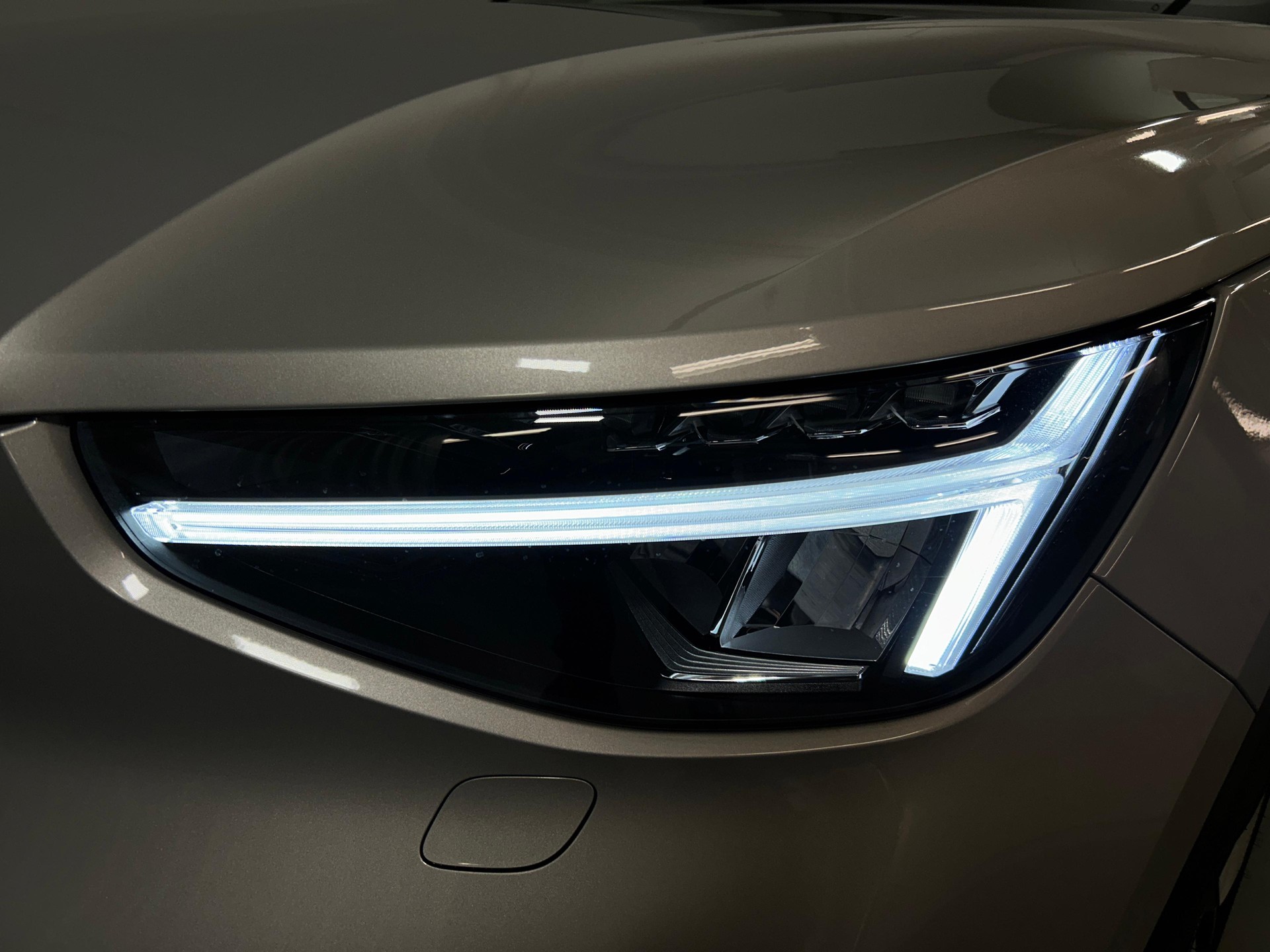 VOLVO C40 P8 Twin Recharge Ultimate AWD-image-17