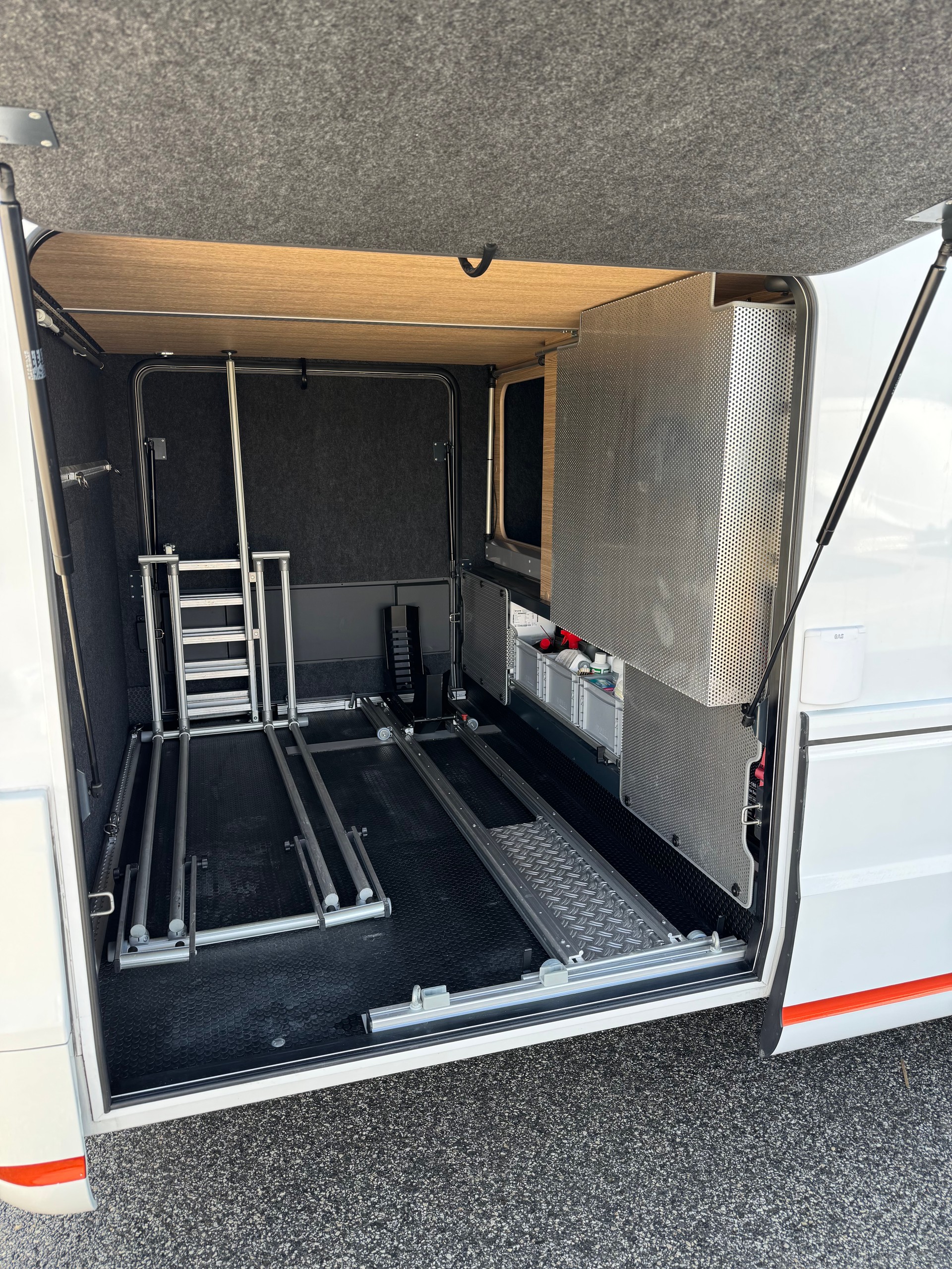 NIESMANN + BISCHOFF 880 LE-image-13