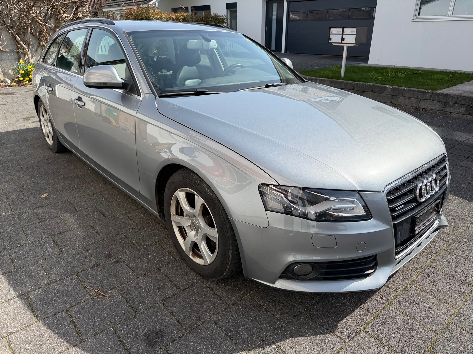 AUDI A4 Avant 3.2 FSI quattro tiptronic-image-0
