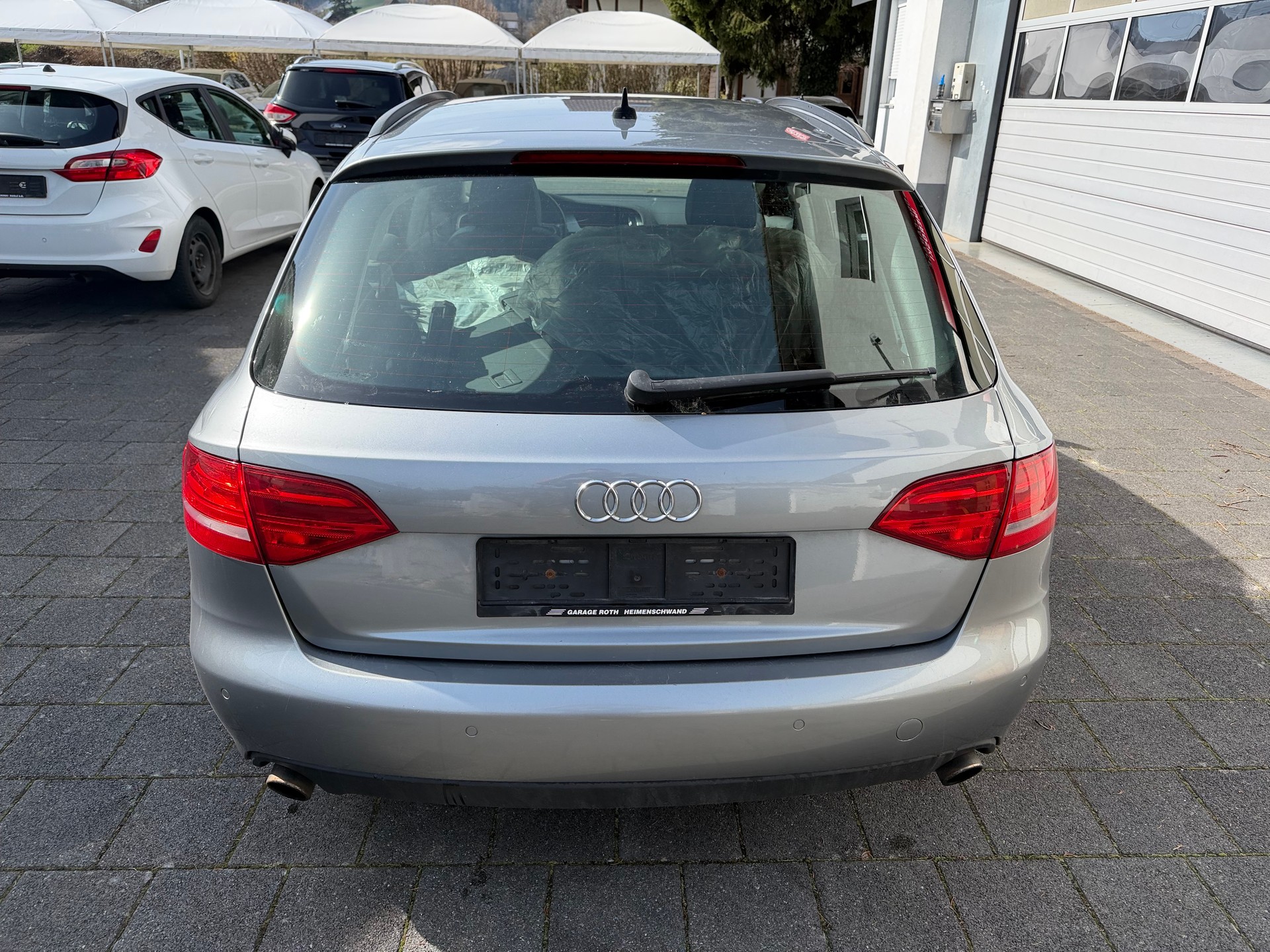 AUDI A4 Avant 3.2 FSI quattro tiptronic-image-6