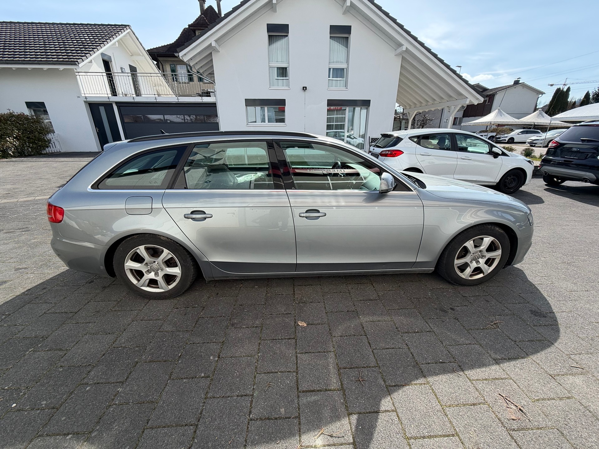 AUDI A4 Avant 3.2 FSI quattro tiptronic-image-3