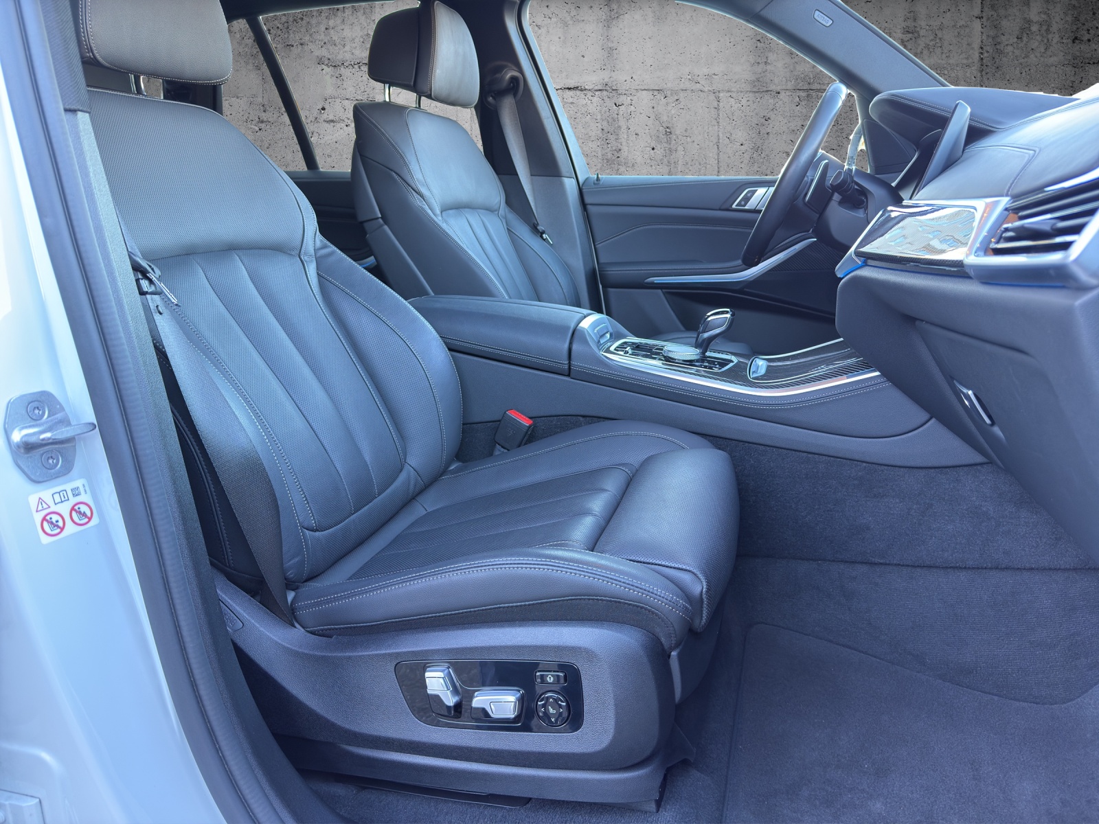 BMW X5 xDrive45e M Sport Steptronic Mineralweiss met.-image-16
