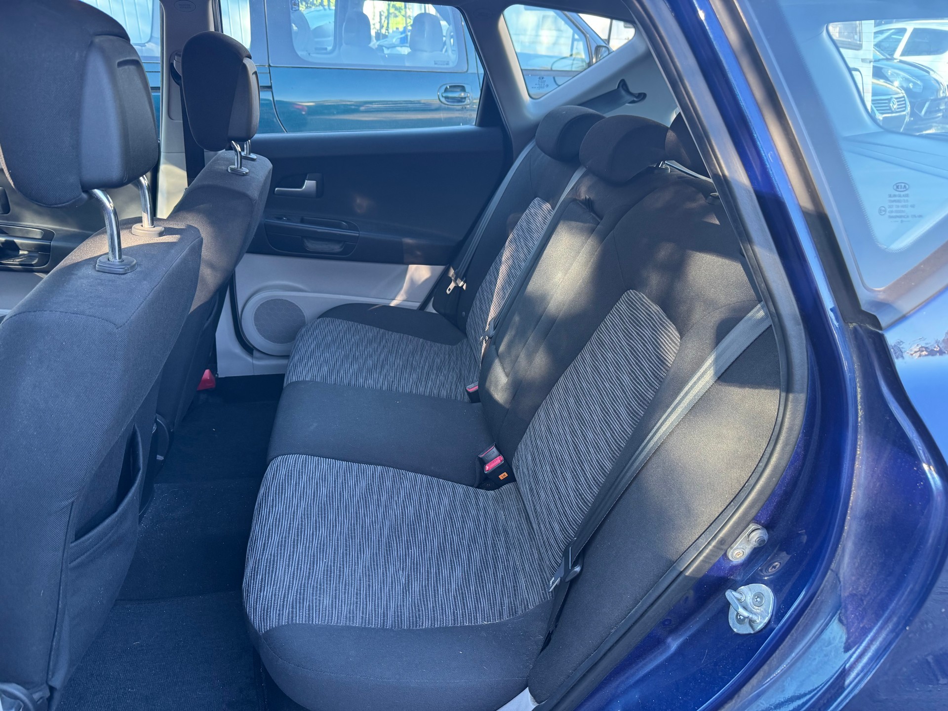 KIA Cee'd Sporty Wagon 1.6 16V Style Automatic-image-4