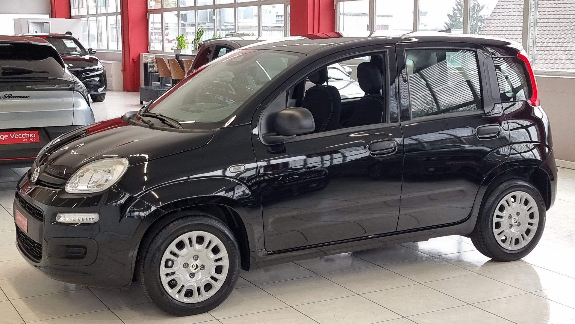 FIAT Panda 1.0 Hybrid City Life-image-1