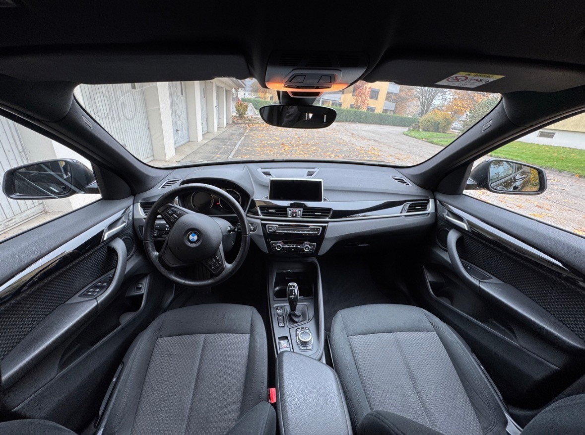 BMW X1 xDrive 20i Steptronic-image-7