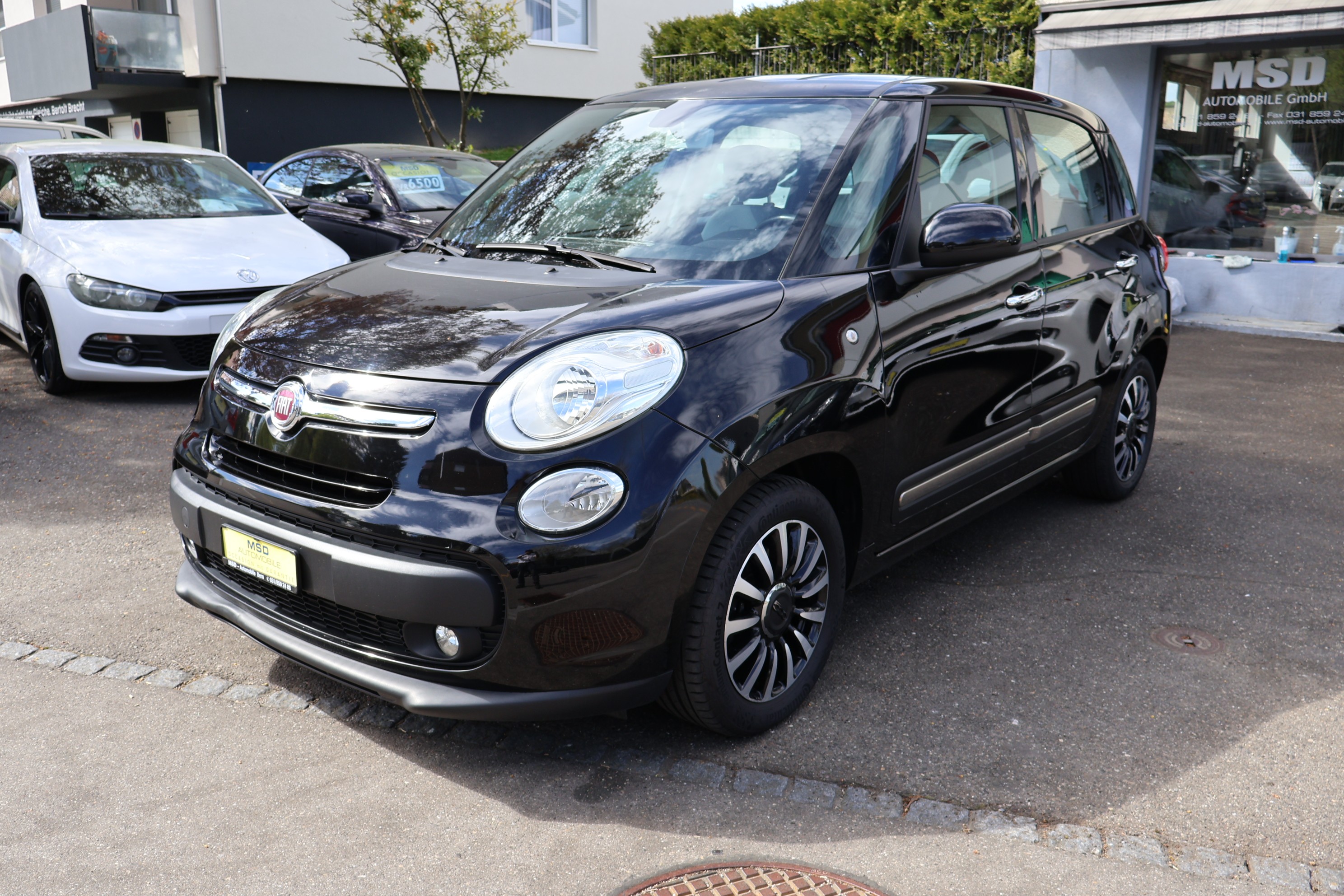 Car photo