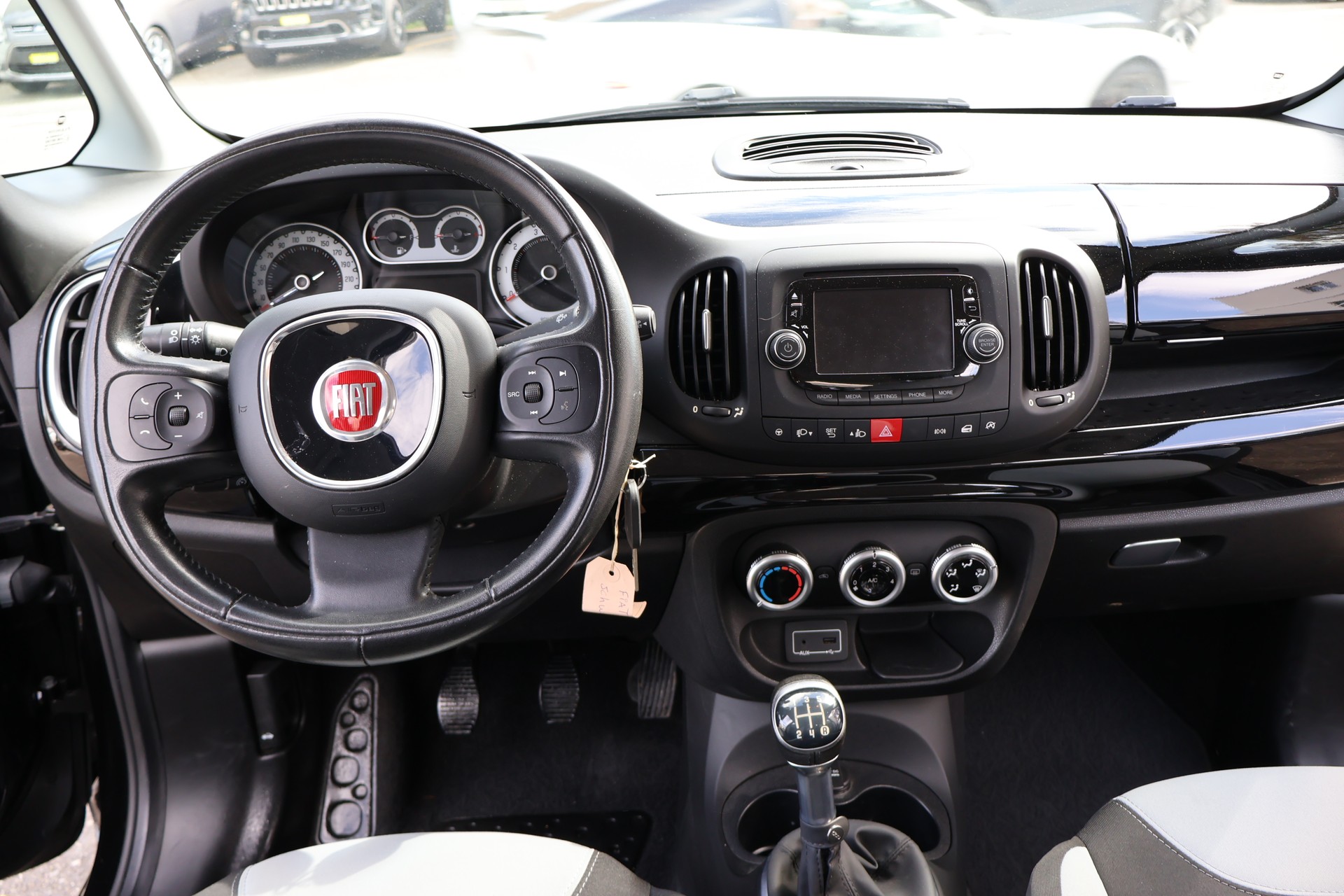 FIAT 500L 1.3 JTD Pop Star-image-14