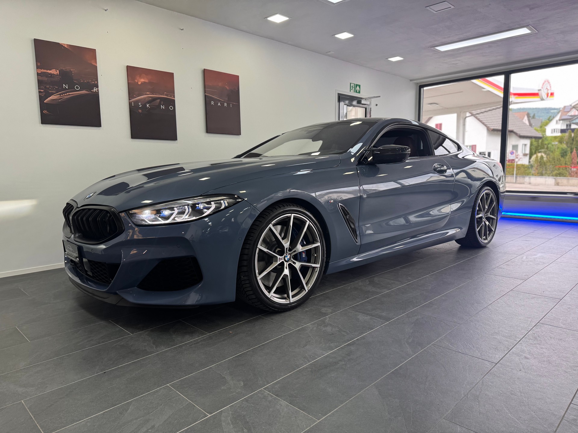BMW M850i xDrive Steptronic *Night Vision / Soft Close / Laserlicht / Carbon / Alcantara Dachhimmel / Integral Aktivlenkung*-image-0