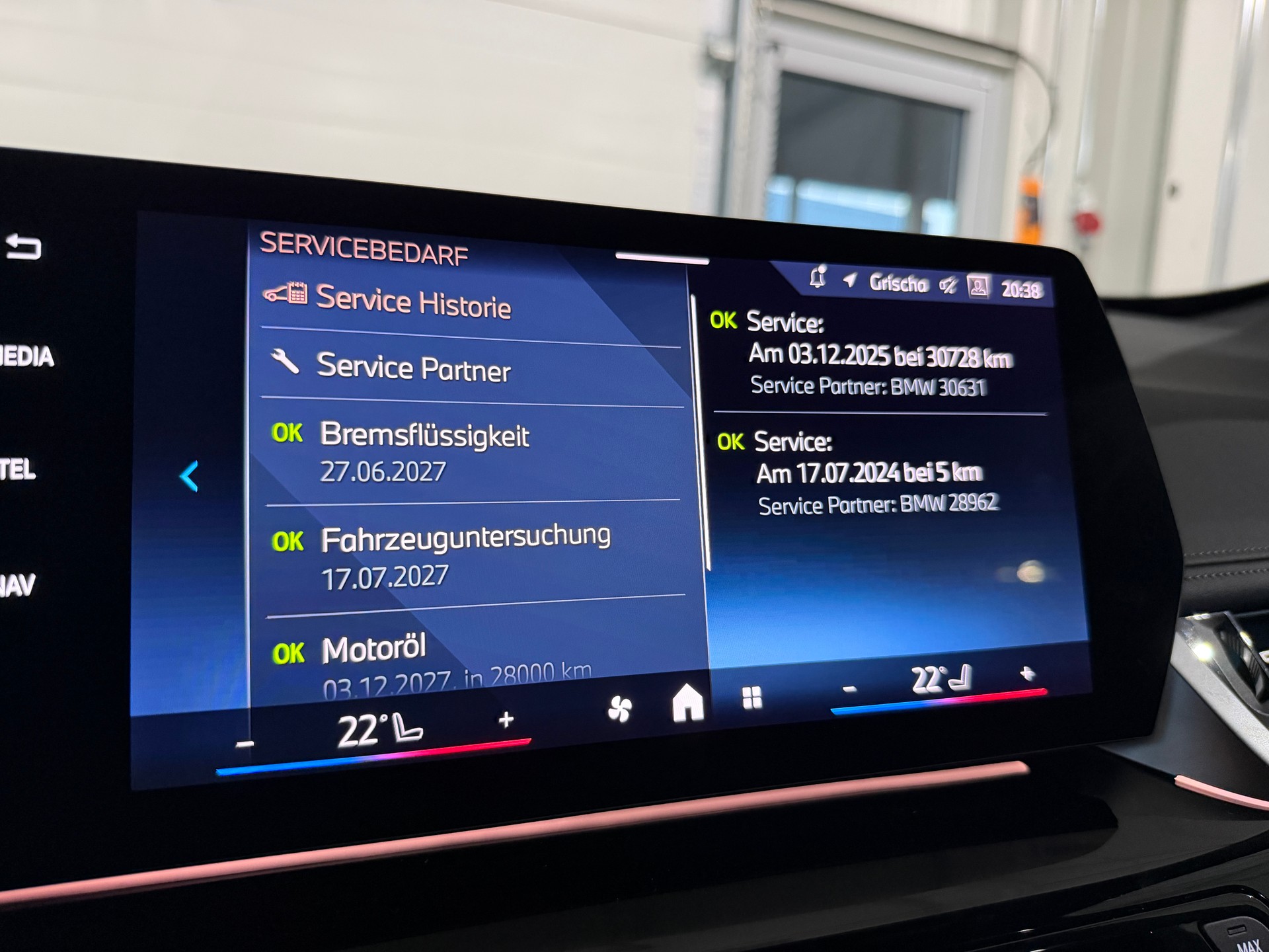 BMW X1 xDrive 20d 48V M Sport Pro inkl. Werksgarantie-image-17