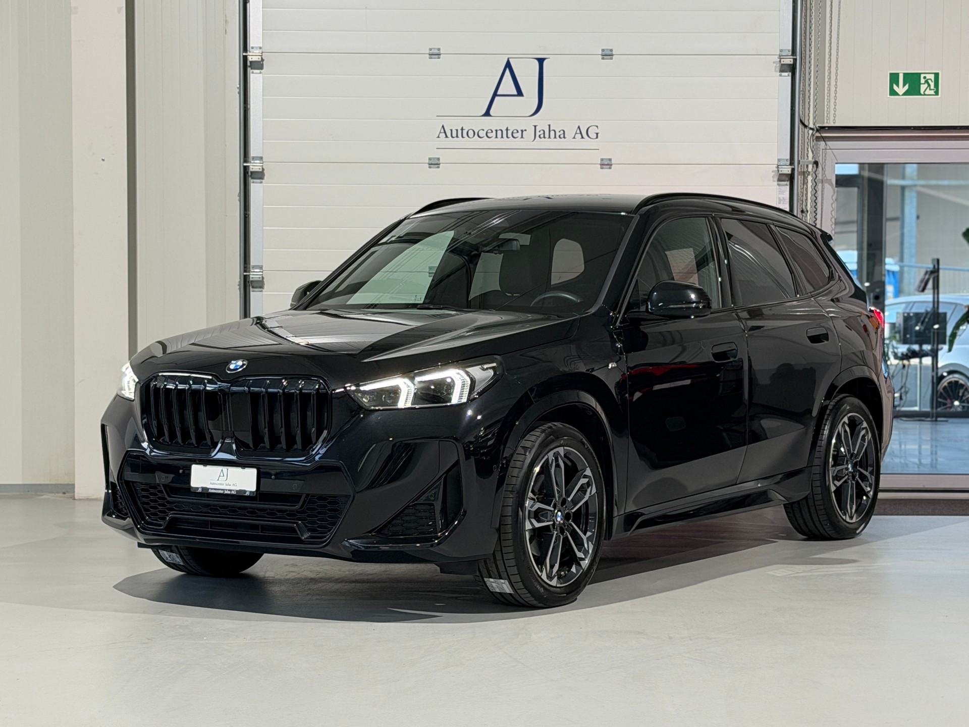 BMW X1 xDrive 20d 48V M Sport Pro inkl. Werksgarantie-image-4
