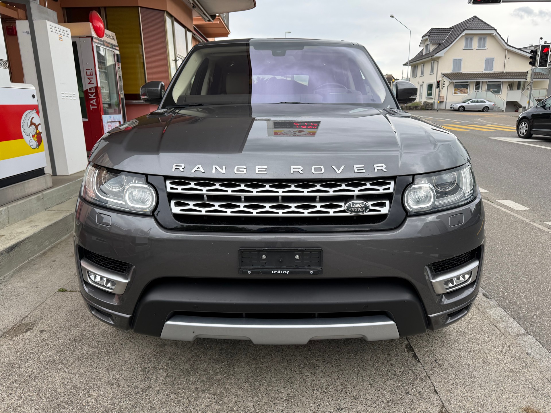 LAND ROVER Range Rover Sport 3.0 SDV6 HSE Automatic-image-1