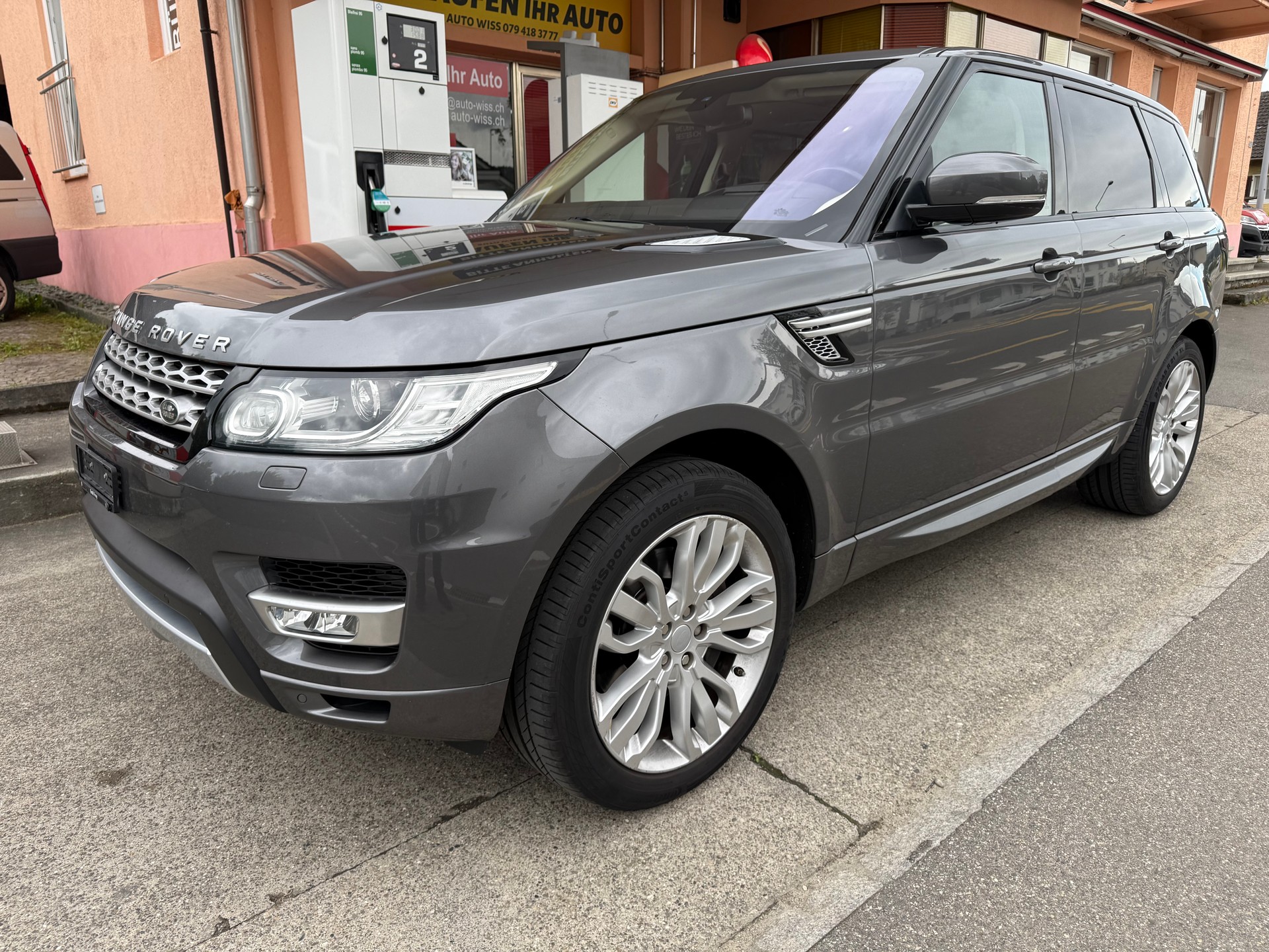 LAND ROVER Range Rover Sport 3.0 SDV6 HSE Automatic-image-0