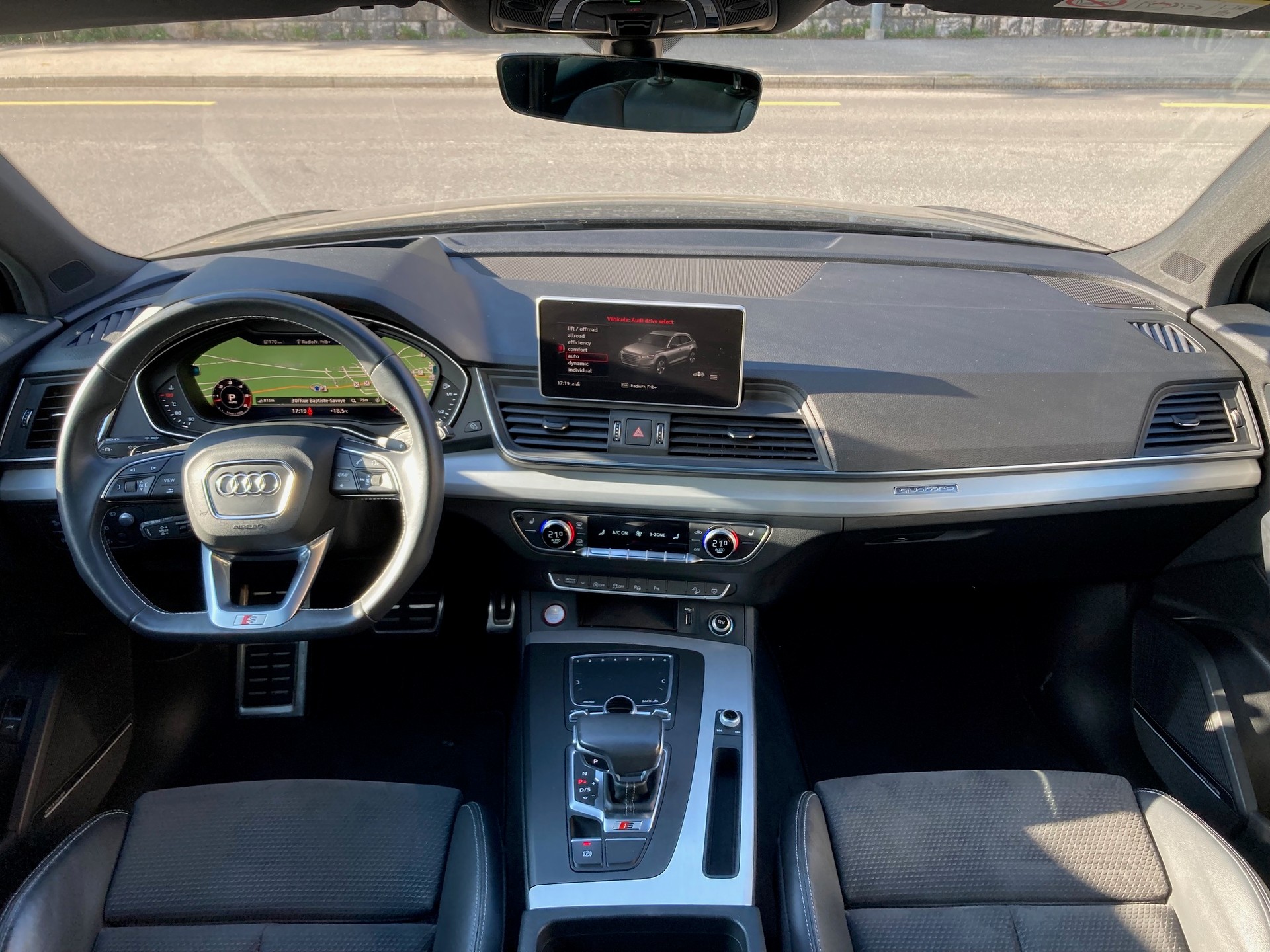AUDI SQ5 TDI quattro-image-10