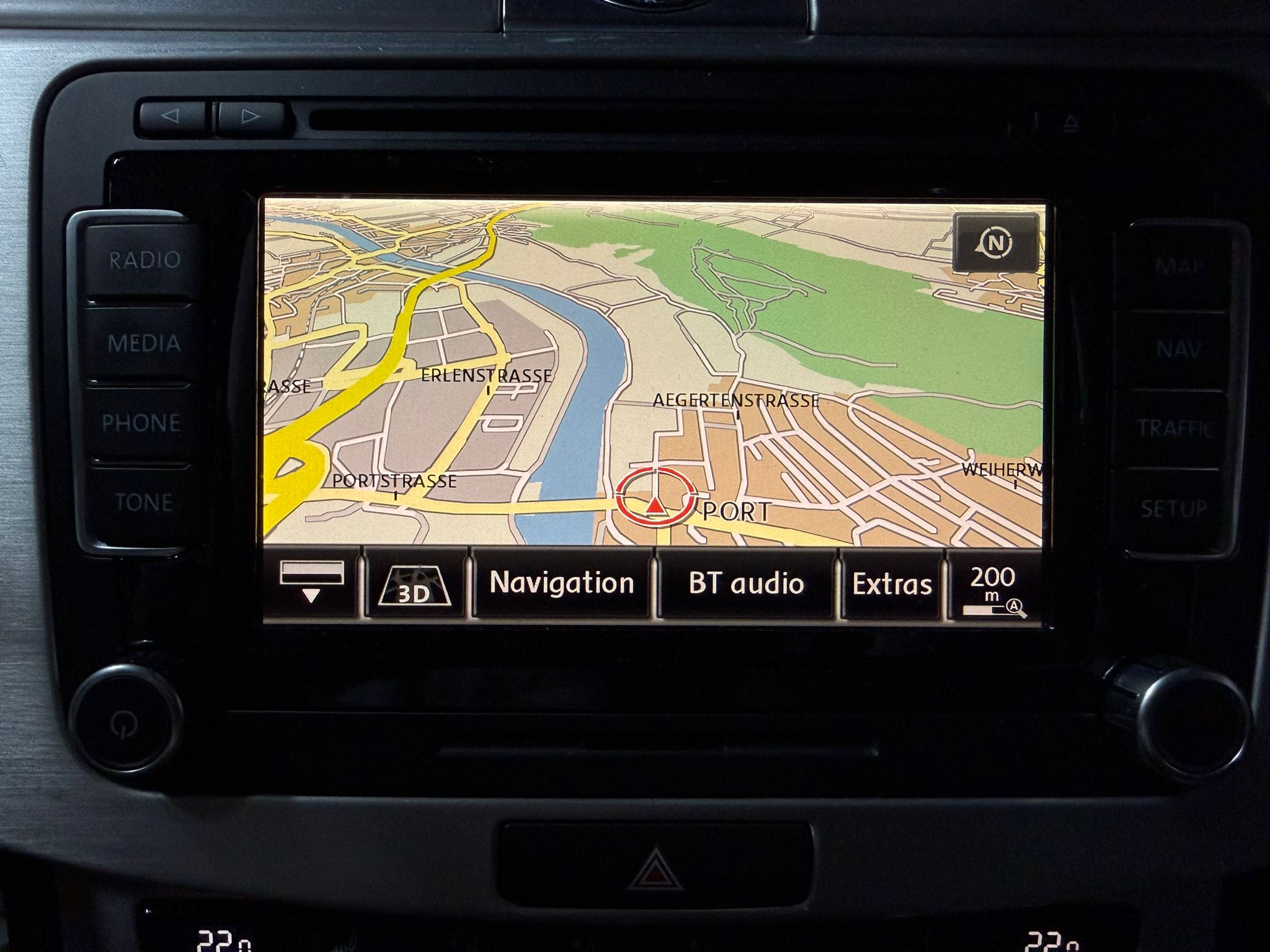 VW Passat 2.0 TDI BlueMotion Technology Highline — slika 14