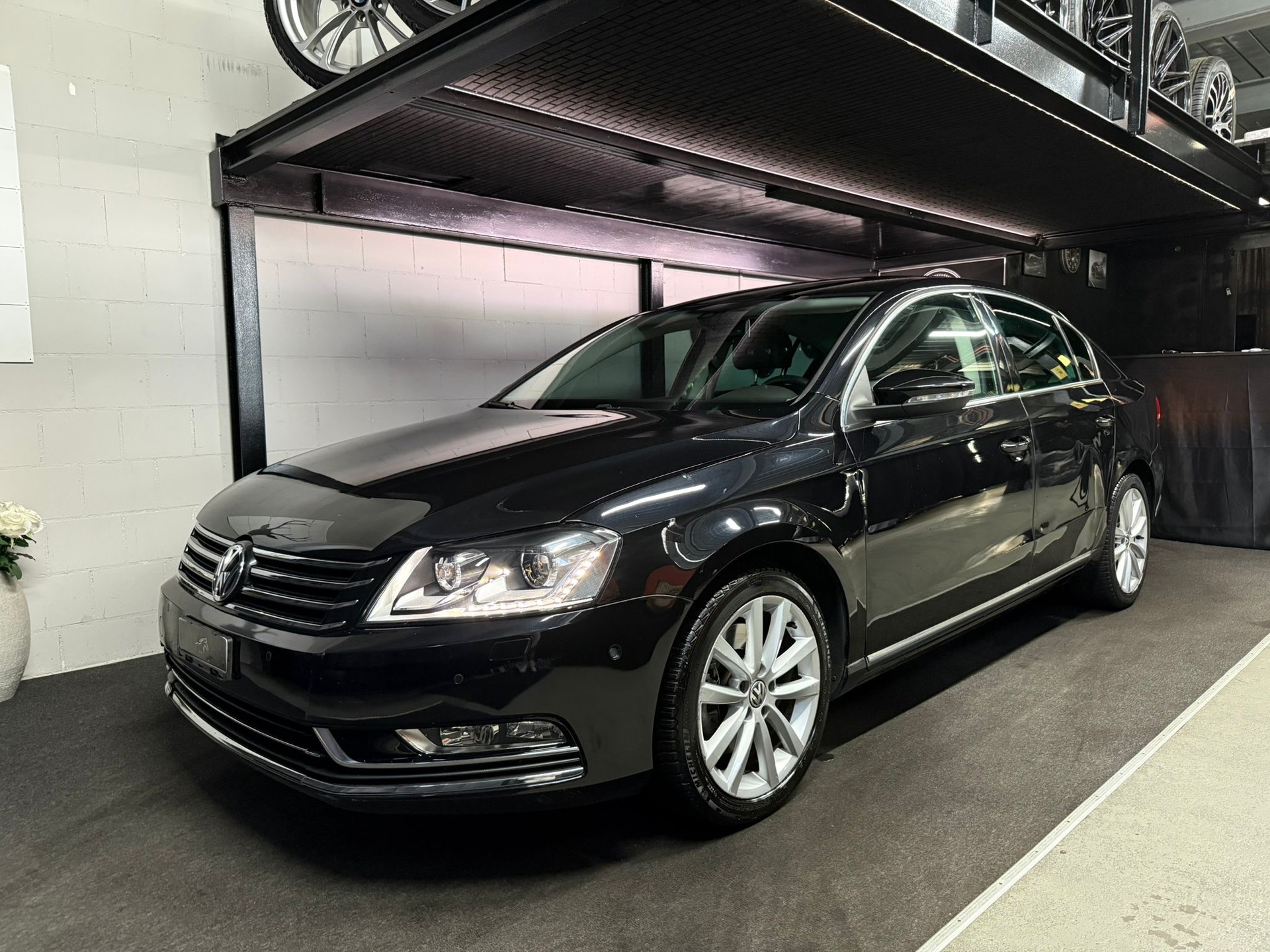 VW Passat 2.0 TDI BlueMotion Technology Highline-image-0