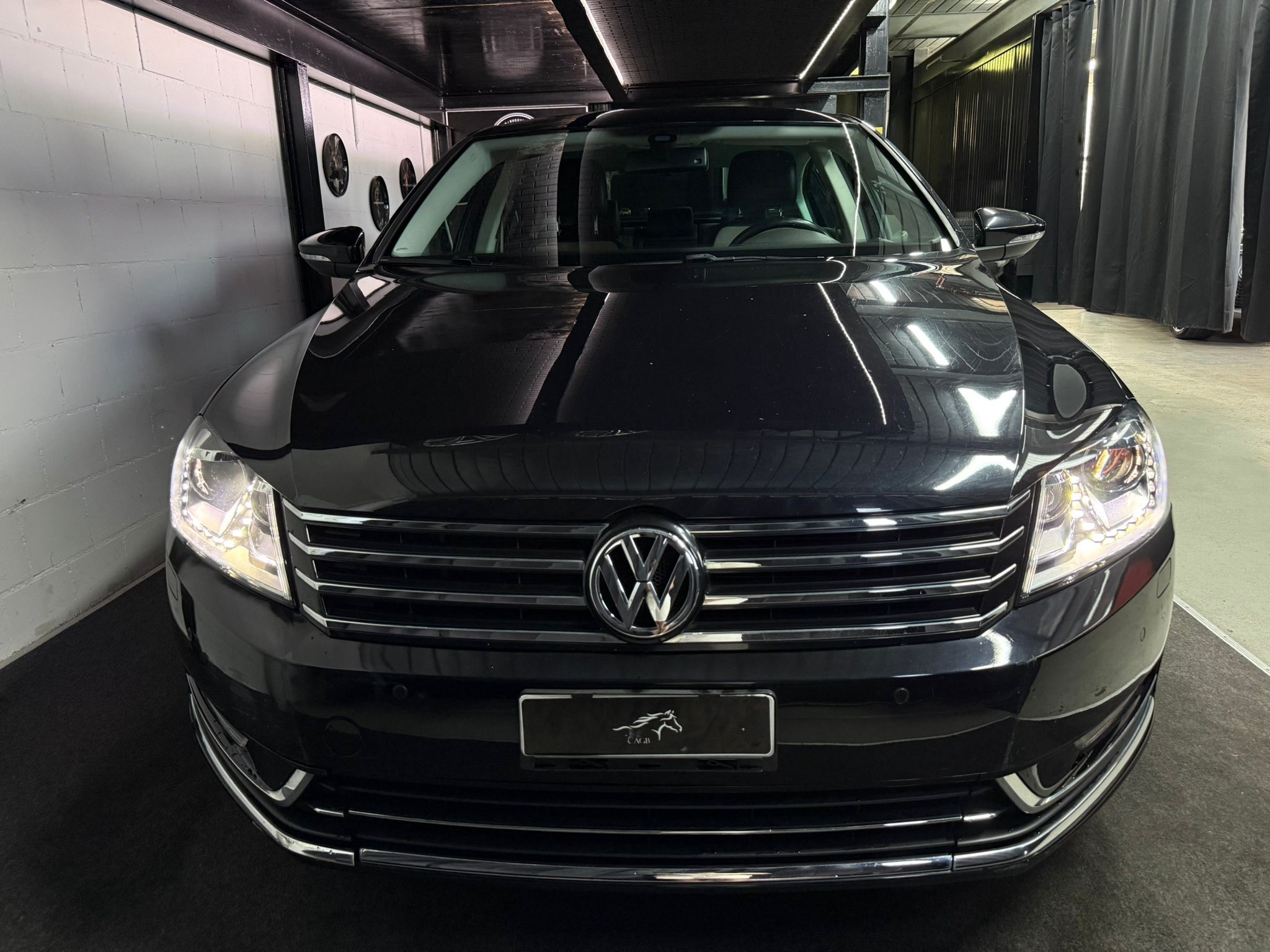VW Passat 2.0 TDI BlueMotion Technology Highline — slika 18