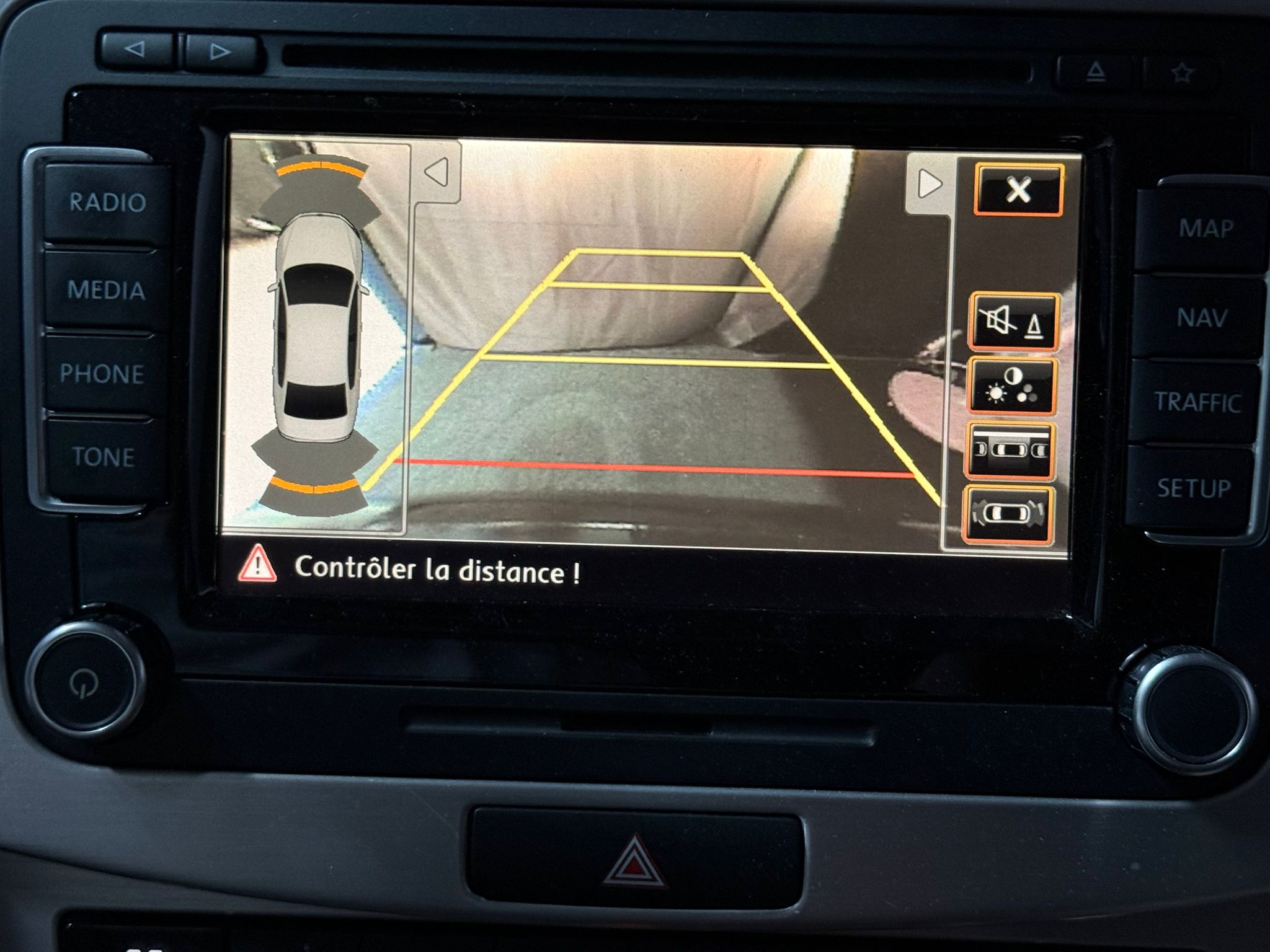 VW Passat 2.0 TDI BlueMotion Technology Highline — slika 15