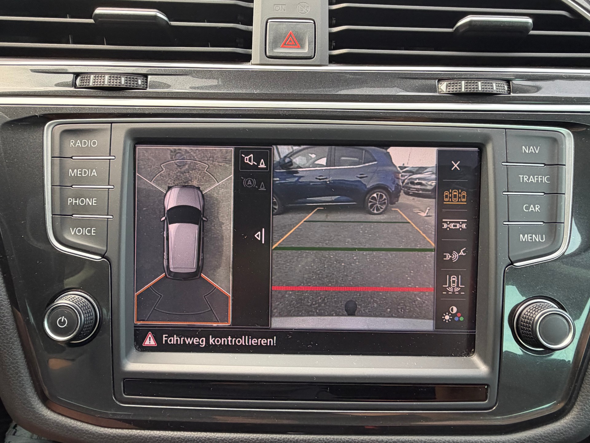 VW Tiguan 2.0 TDI SCR Highline4Motion DSG-image-22
