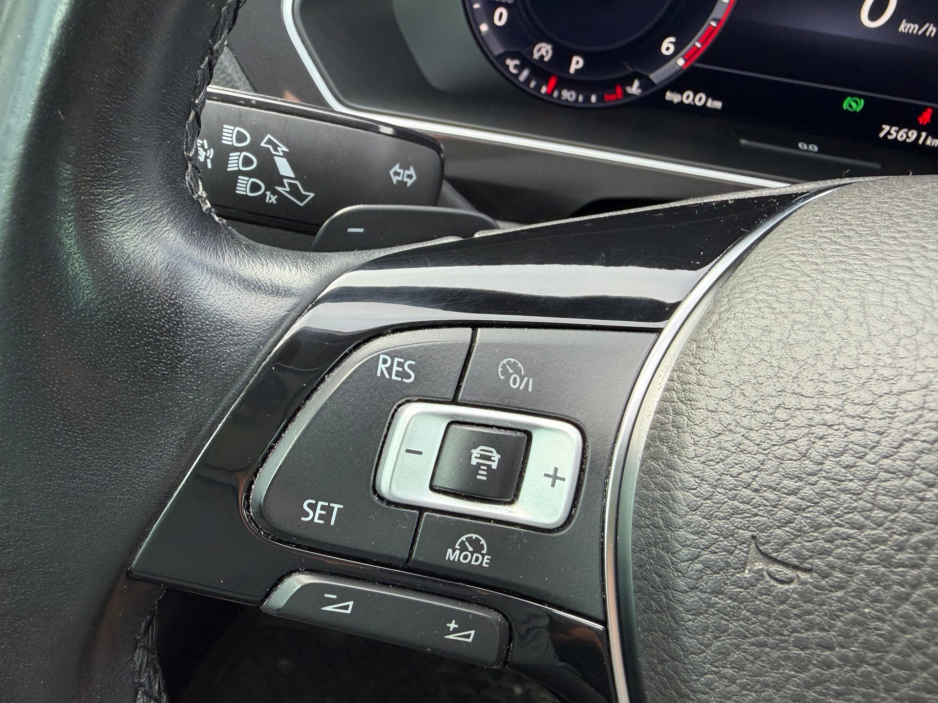 VW Tiguan 2.0 TDI SCR Highline4Motion DSG-image-19