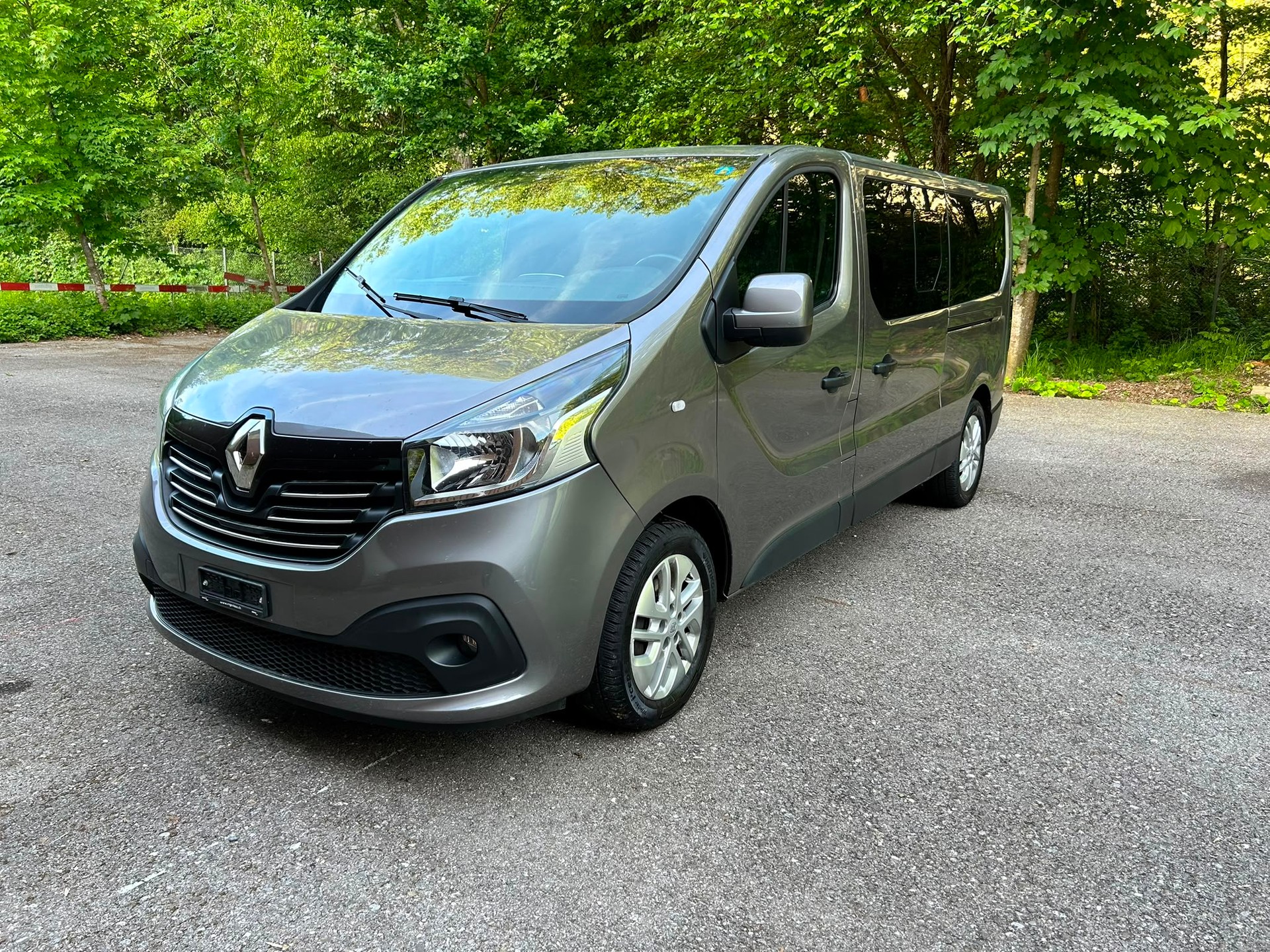 RENAULT Trafic ENERGY dCi 125 Grand Passenger Authentique