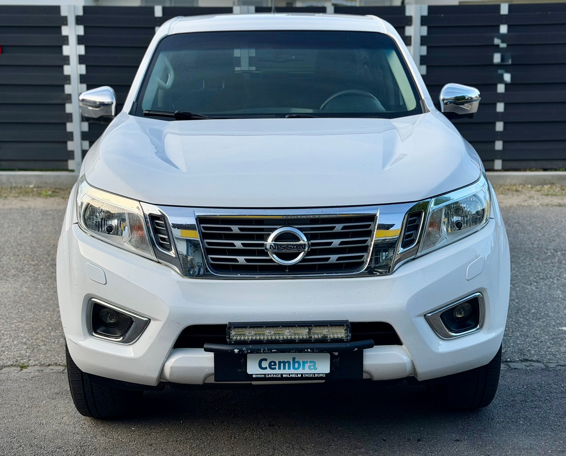 NISSAN Navara Double Cab Tekna 2.3 dCi 4WD Automatic-image-1