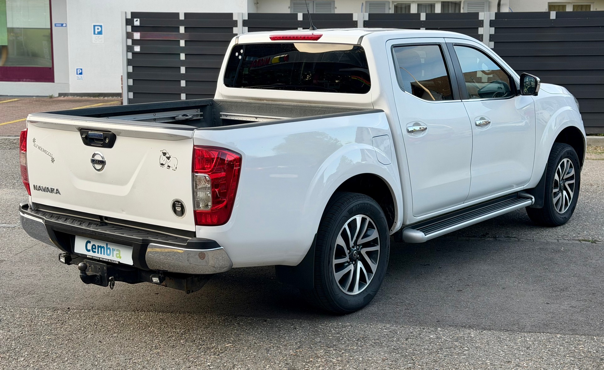 NISSAN Navara Double Cab Tekna 2.3 dCi 4WD Automatic-image-5