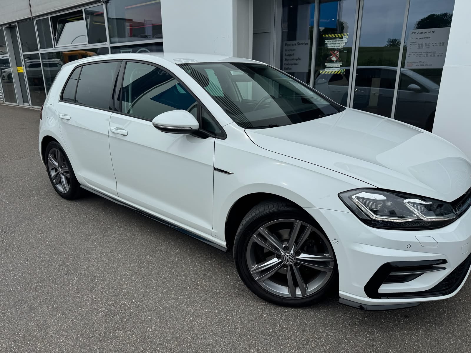 VW Golf 1.5 TSI EVO Edition 45 DSG-image-1