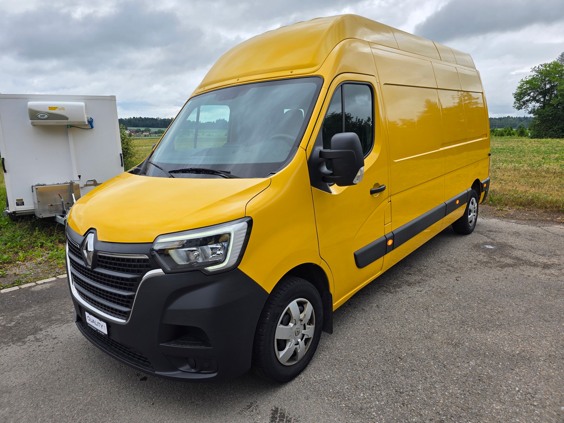 RENAULT Master T35 2.3dCi 135 L3H3-image-1