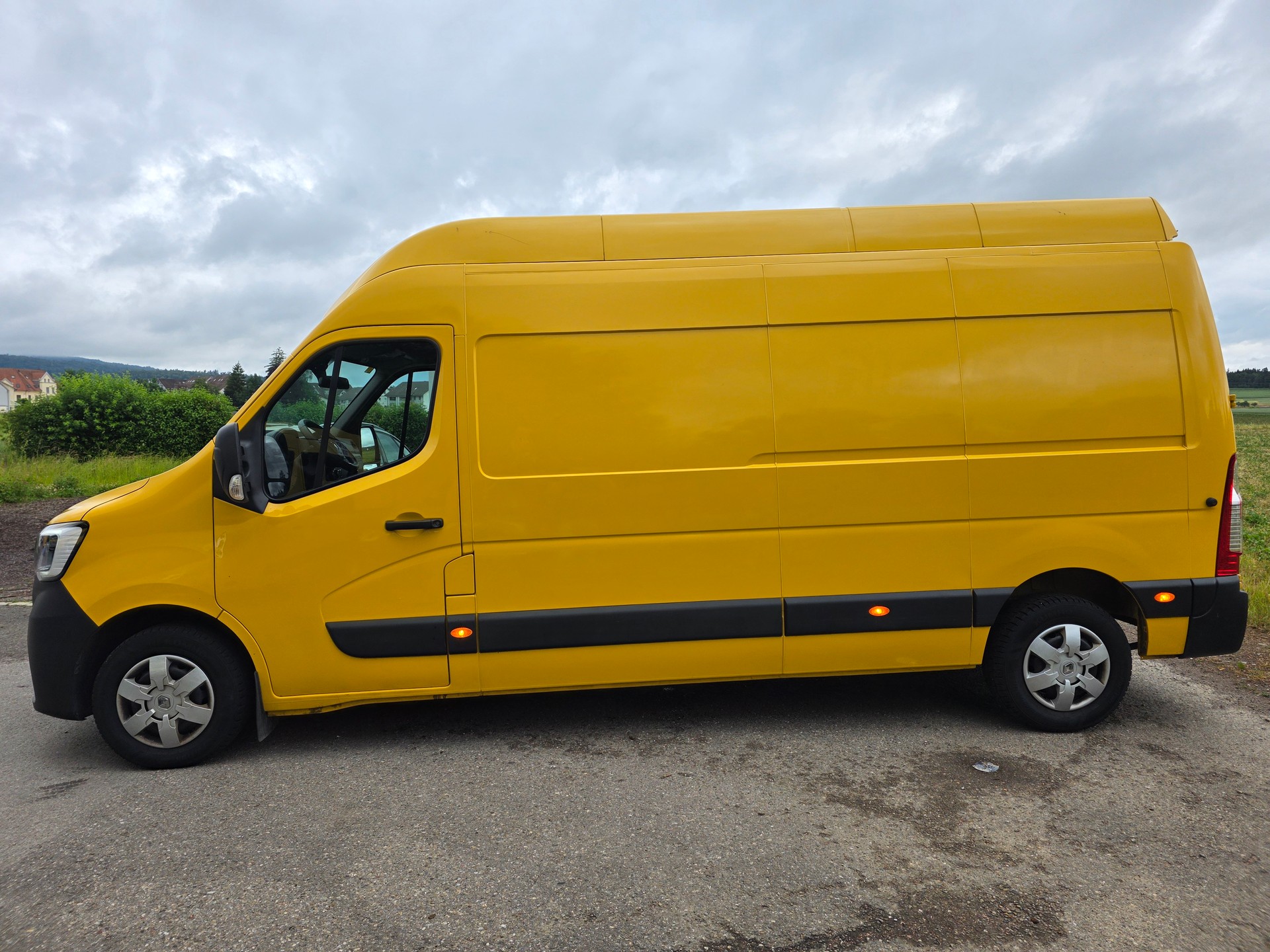 RENAULT Master T35 2.3dCi 135 L3H3-image-4