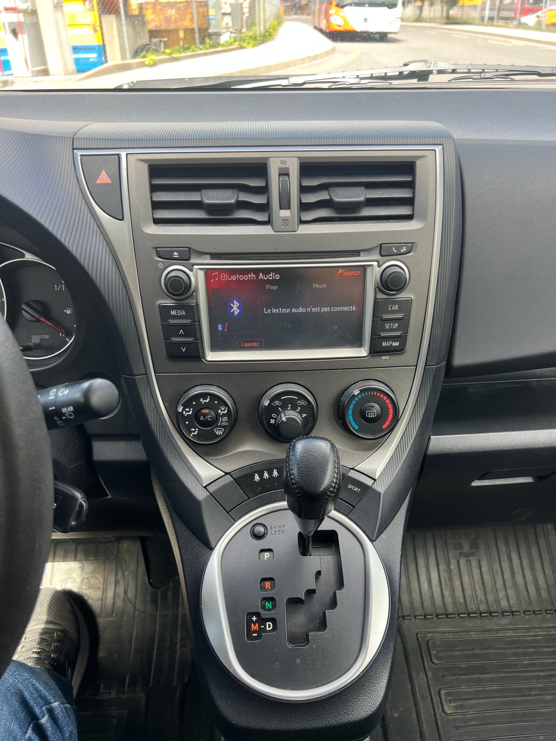 TOYOTA Verso-S 1.33 Linea Luna Multidrive S-image-12