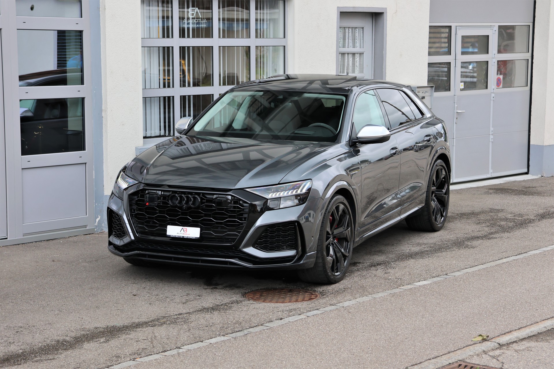 AUDI RSQ8 quattro tiptronic + 3.5TAHK-image-0