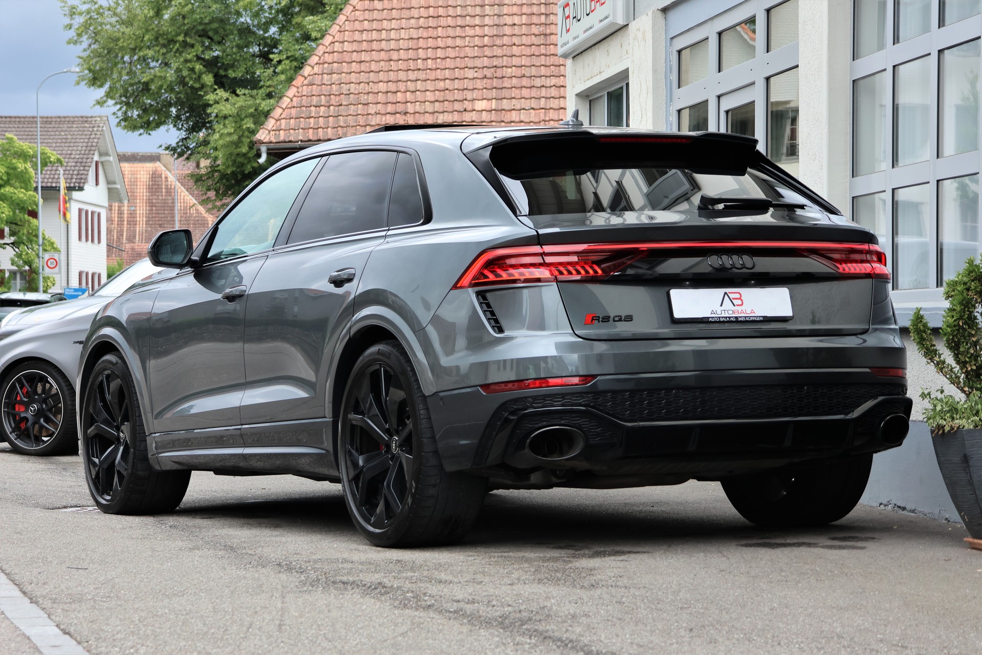 AUDI RSQ8 quattro tiptronic + 3.5TAHK-image-2
