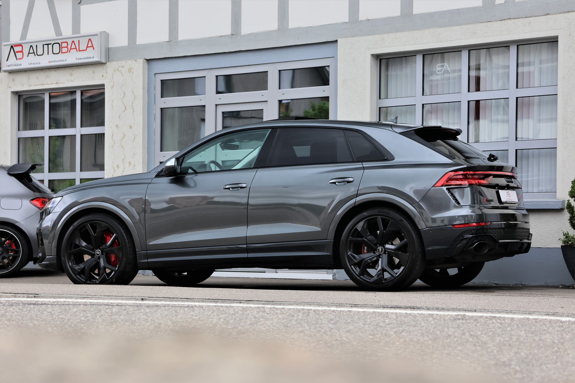 AUDI RSQ8 quattro tiptronic + 3.5TAHK-image-3