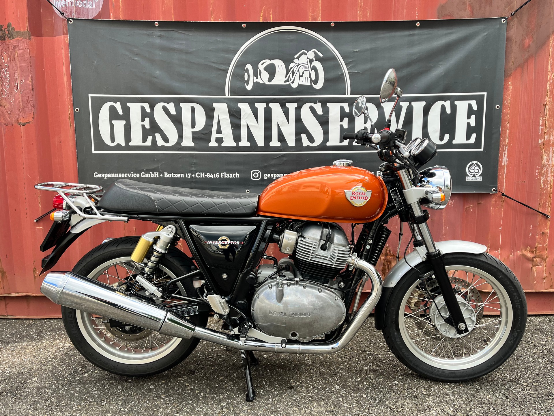 ROYAL ENFIELD Interceptor 650 Standard