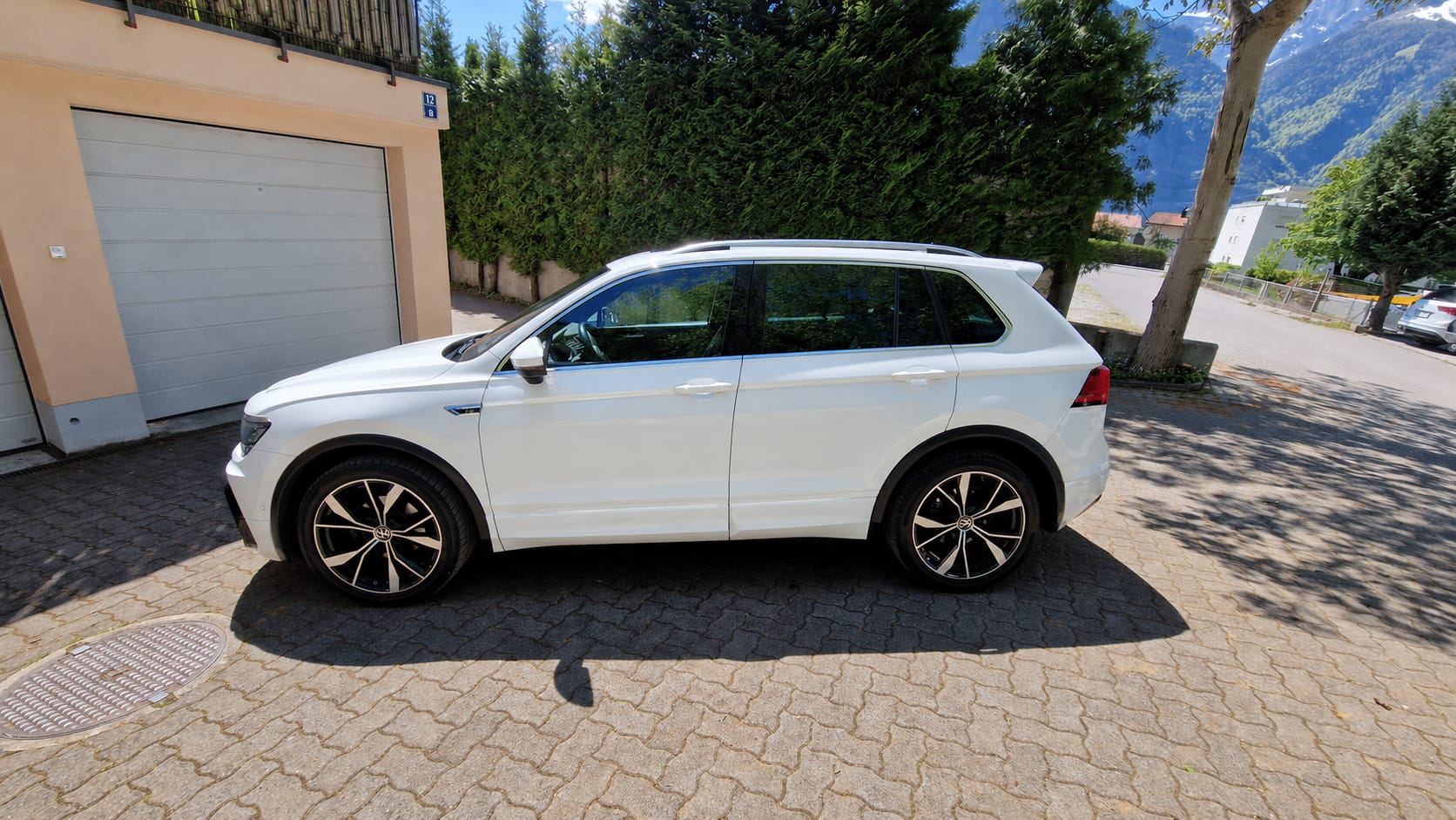 VW Tiguan 2.0 TDI SCR Highline DSG-image-1