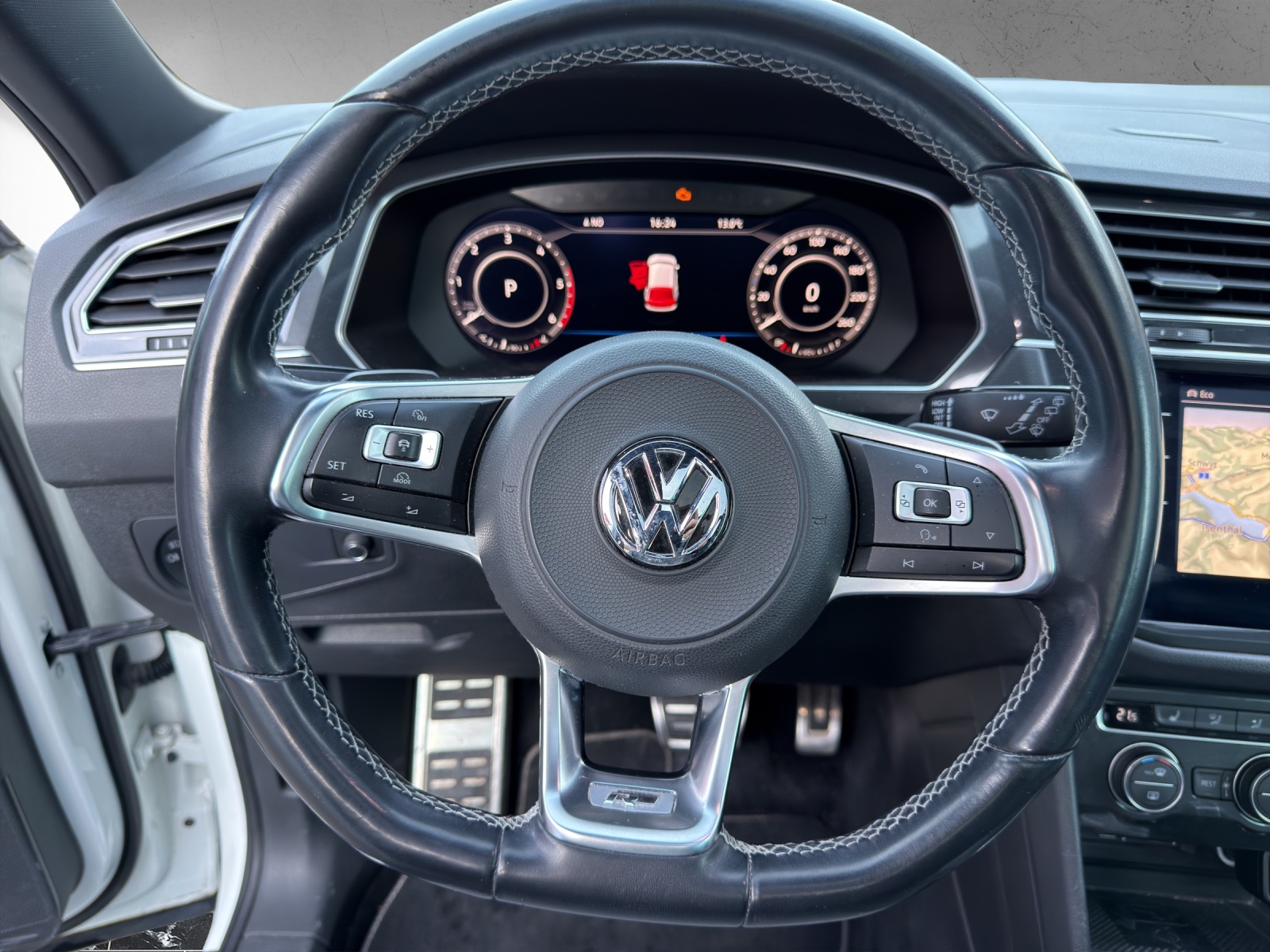VW Tiguan 2.0 TDI SCR Highline DSG-image-9
