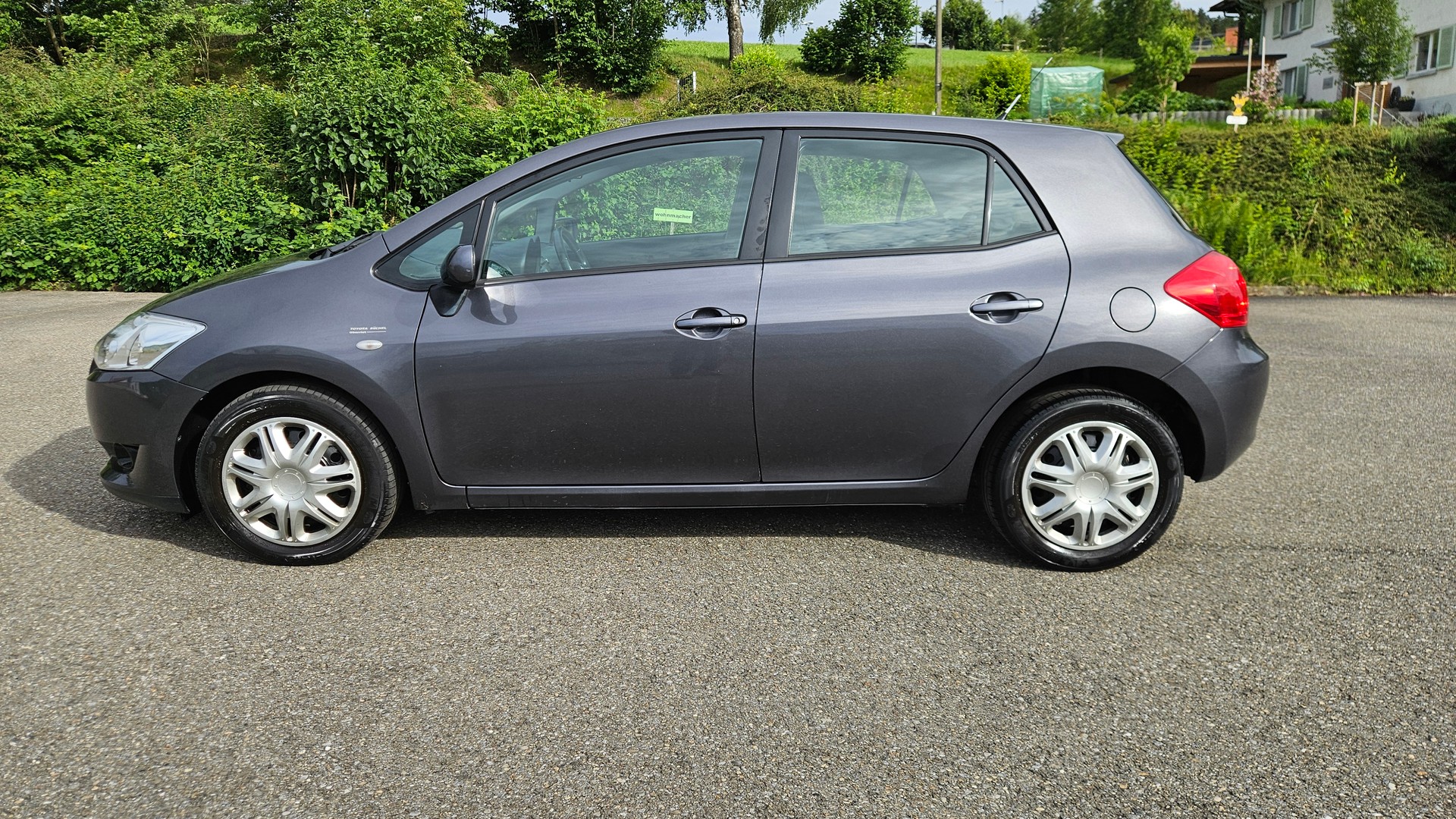 TOYOTA Auris 2.0 D-4D Linea Luna-image-4
