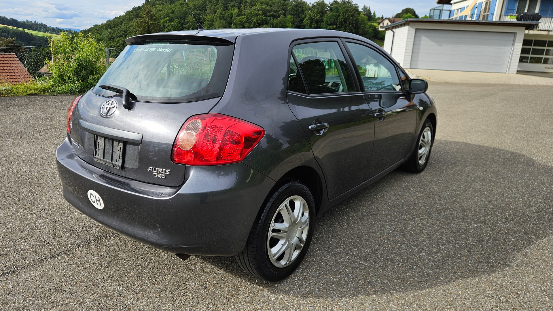 TOYOTA Auris 2.0 D-4D Linea Luna-image-3