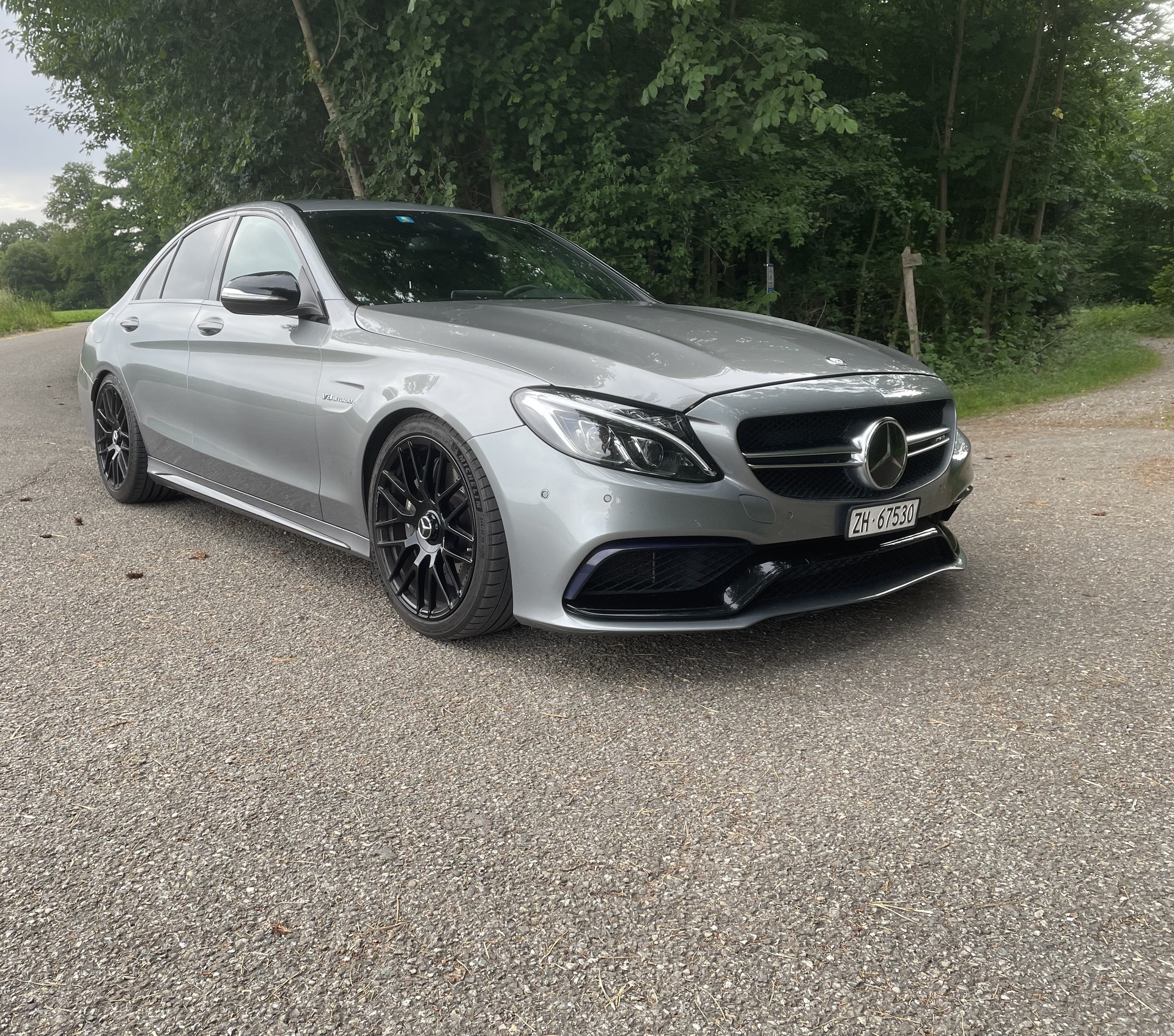 MERCEDES-BENZ C 63 AMG-image-1