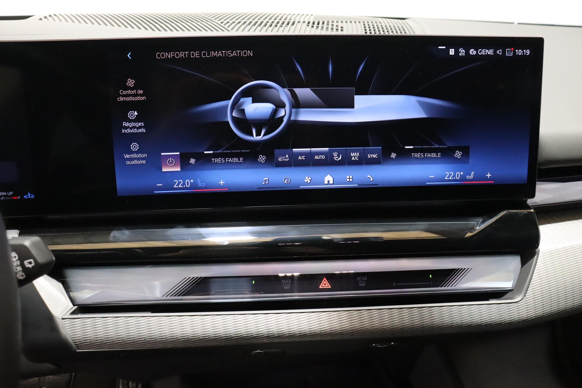 BMW 520d xDrive Touring-image-13
