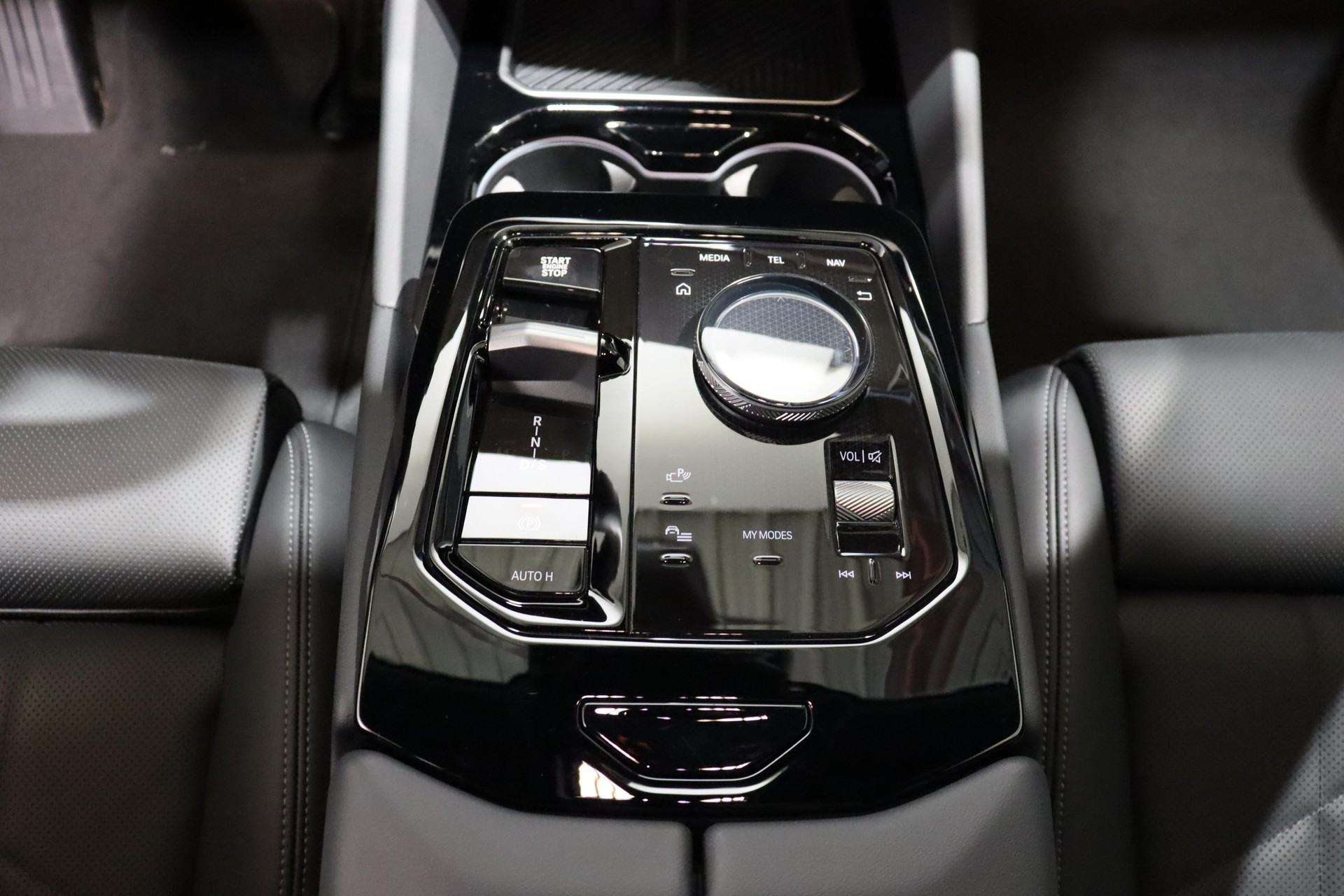 BMW 520d xDrive Touring-image-10