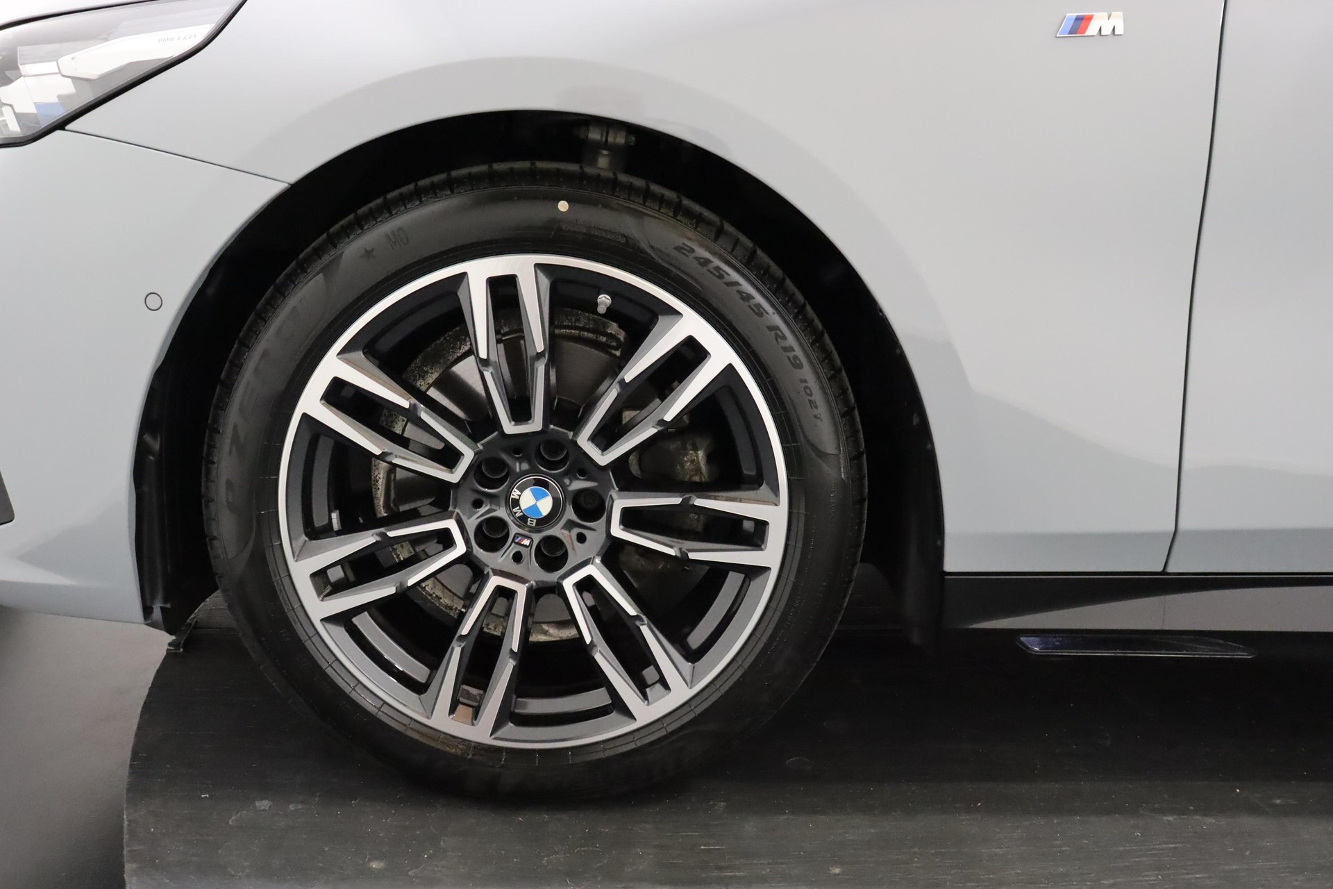 BMW 520d xDrive Touring-image-5